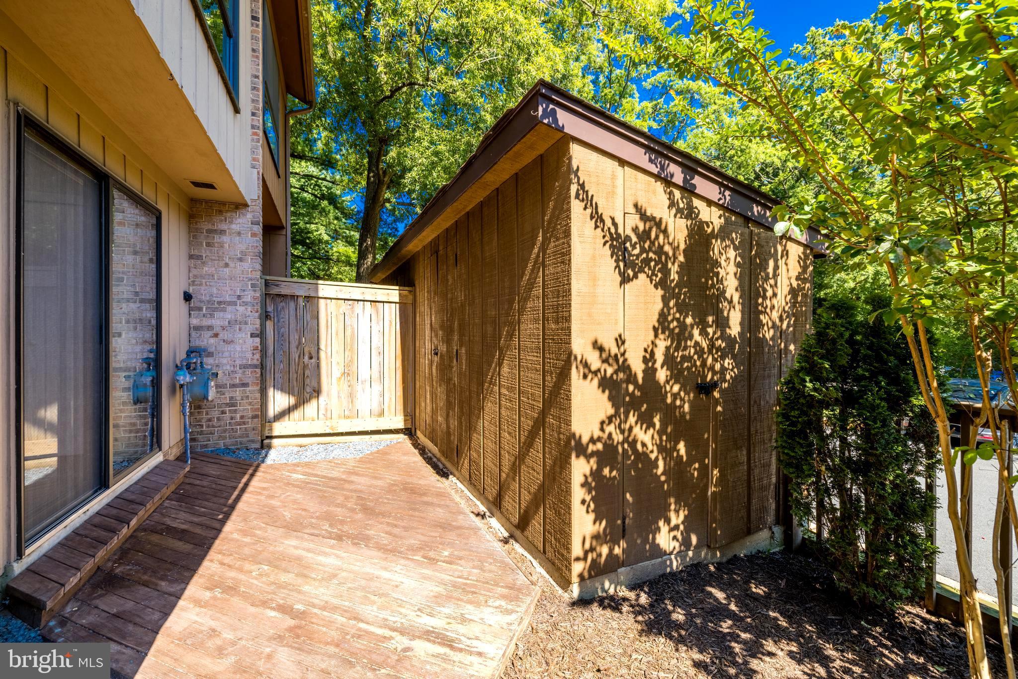 RESTON - Residential