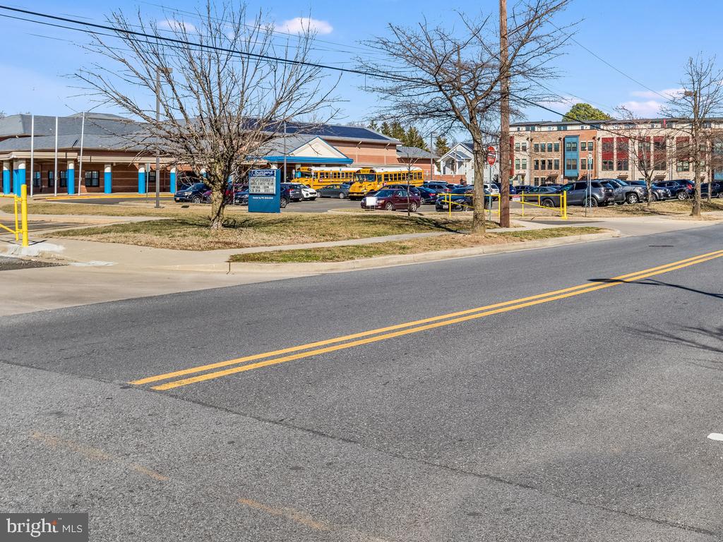 VILLAGE OF TOWNE SQUARE - Residential