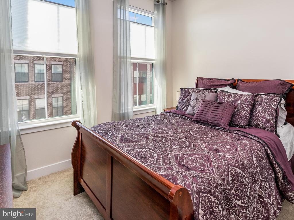 VILLAGE OF TOWNE SQUARE - Residential