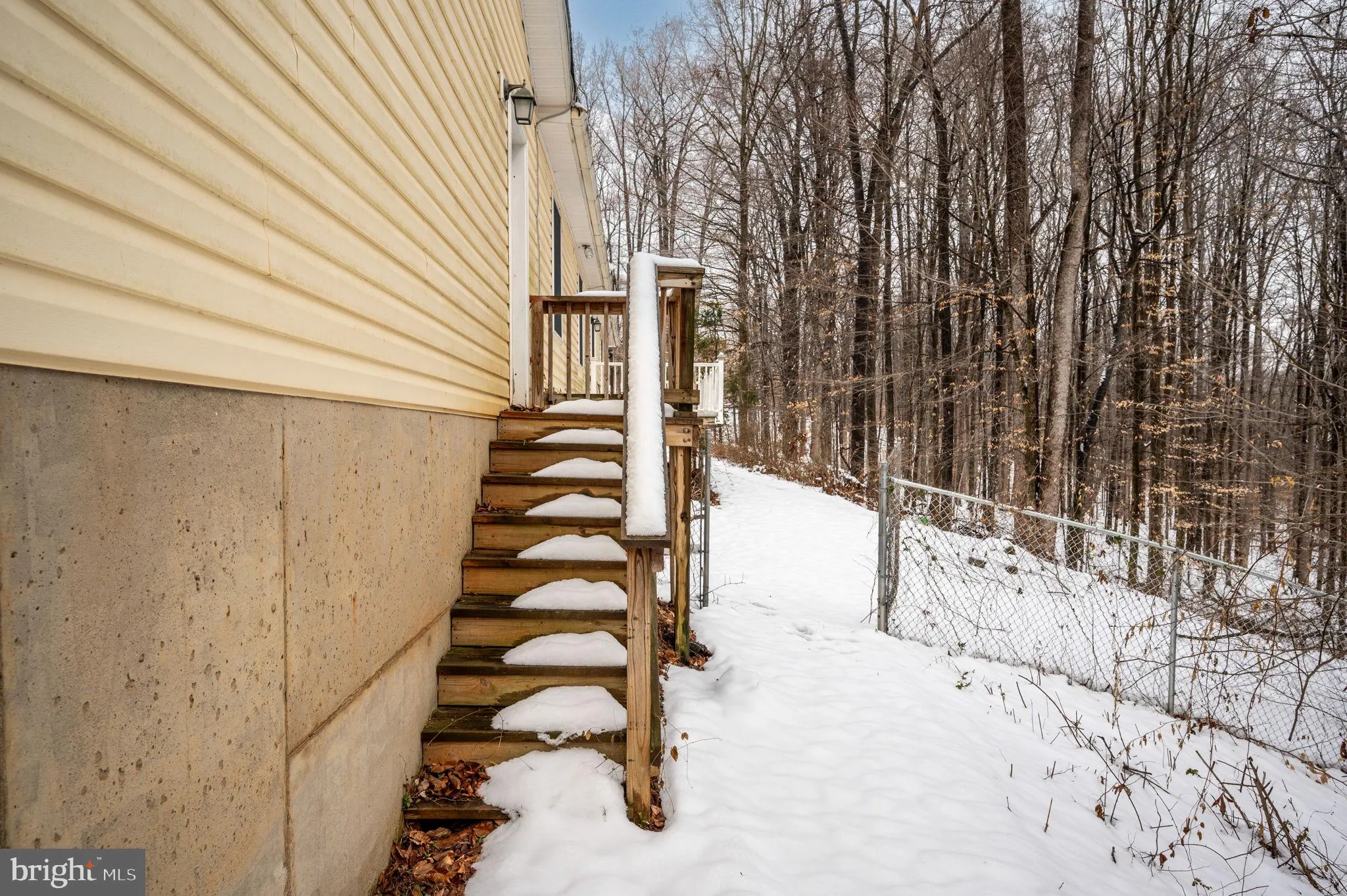 Broad Run, Virginia 20137, United States, 3 Bedrooms Bedrooms, ,2 BathroomsBathrooms,Residential,Contingent,16518