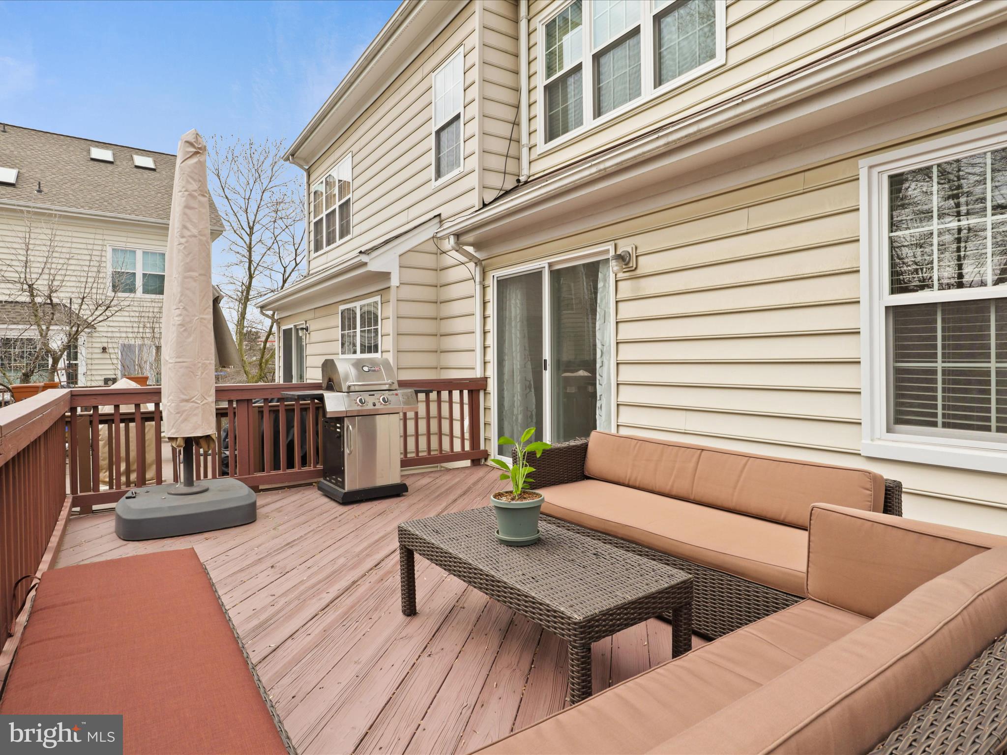 WINDSOR MEWS - Residential