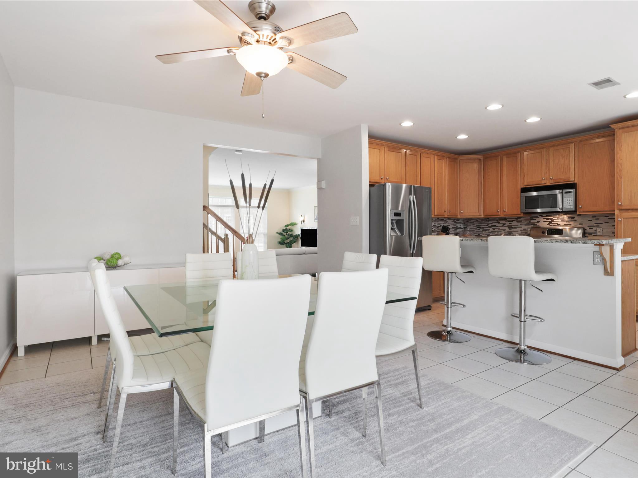 WINDSOR MEWS - Residential