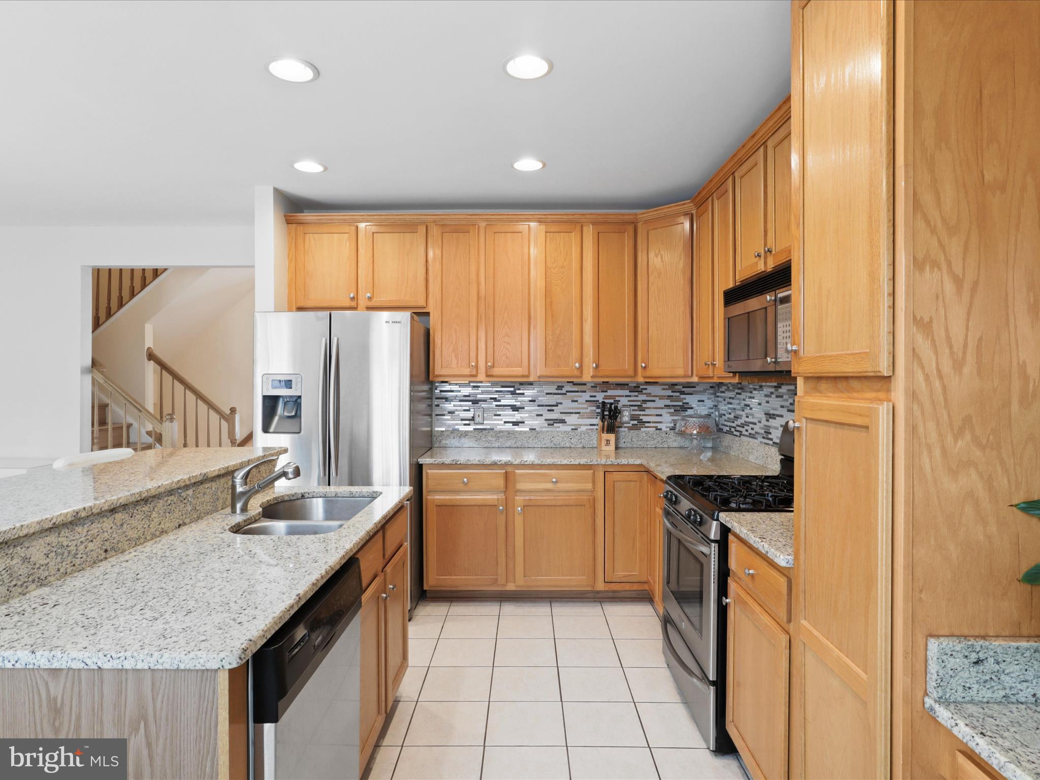 WINDSOR MEWS - Residential