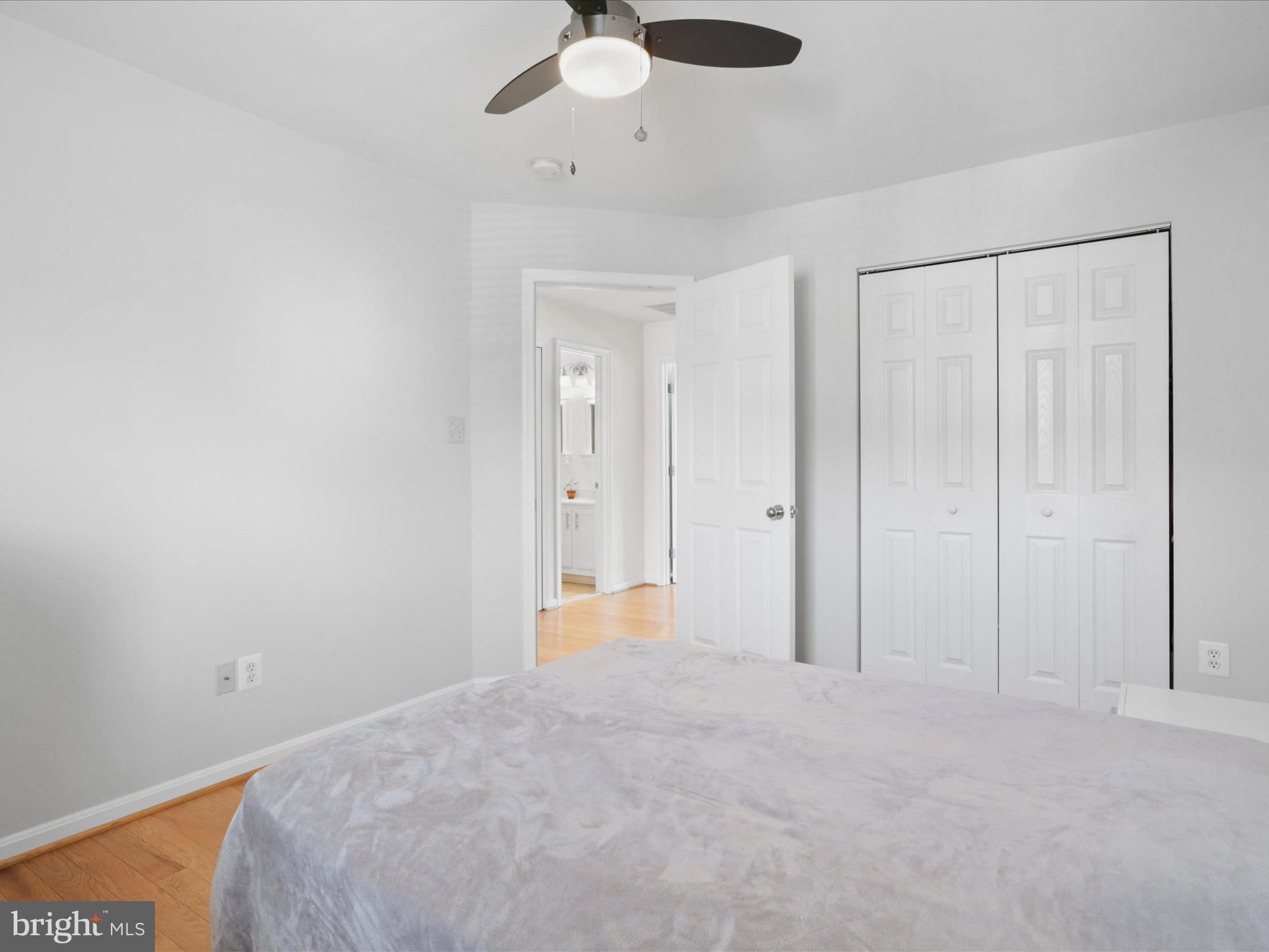 WINDSOR MEWS - Residential