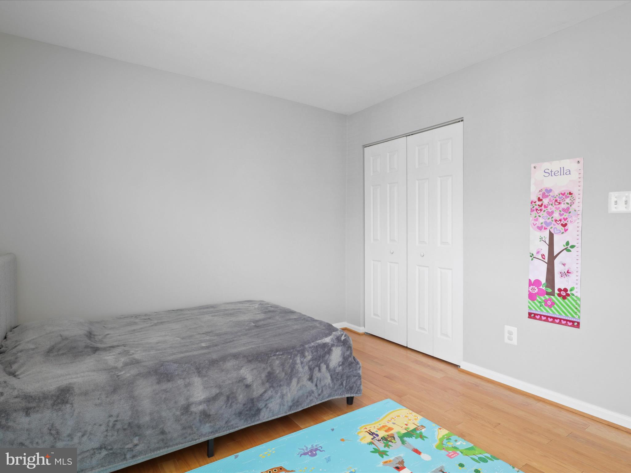 WINDSOR MEWS - Residential