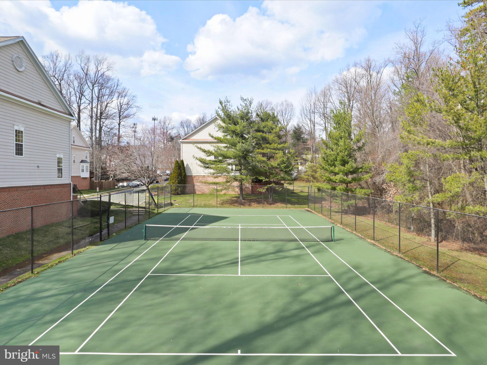 WINDSOR MEWS - Residential