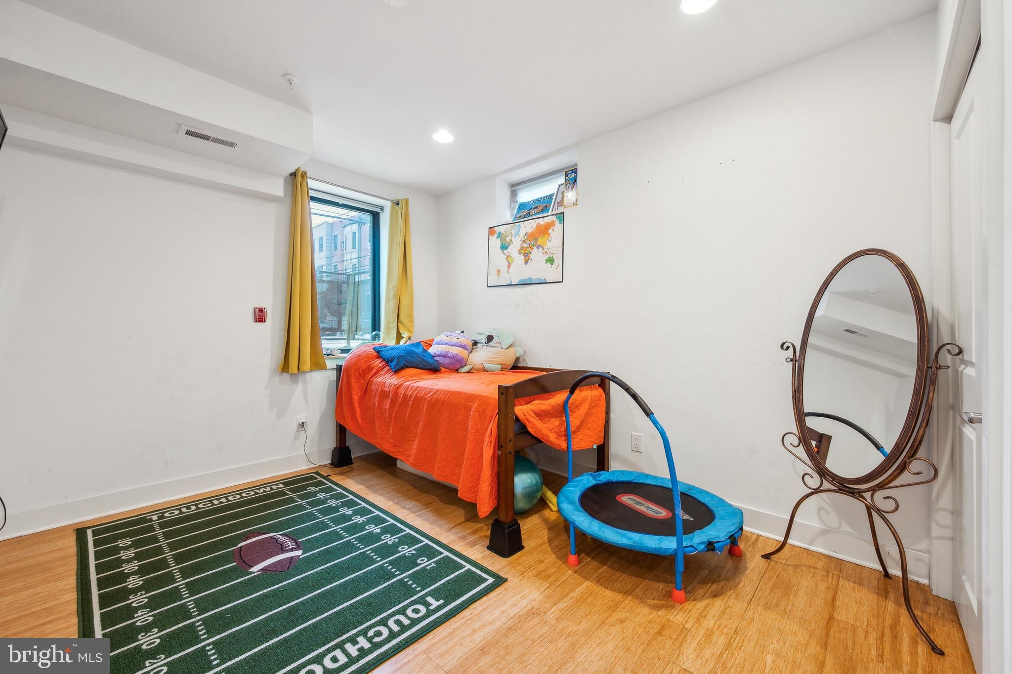 FRANCISVILLE - Residential