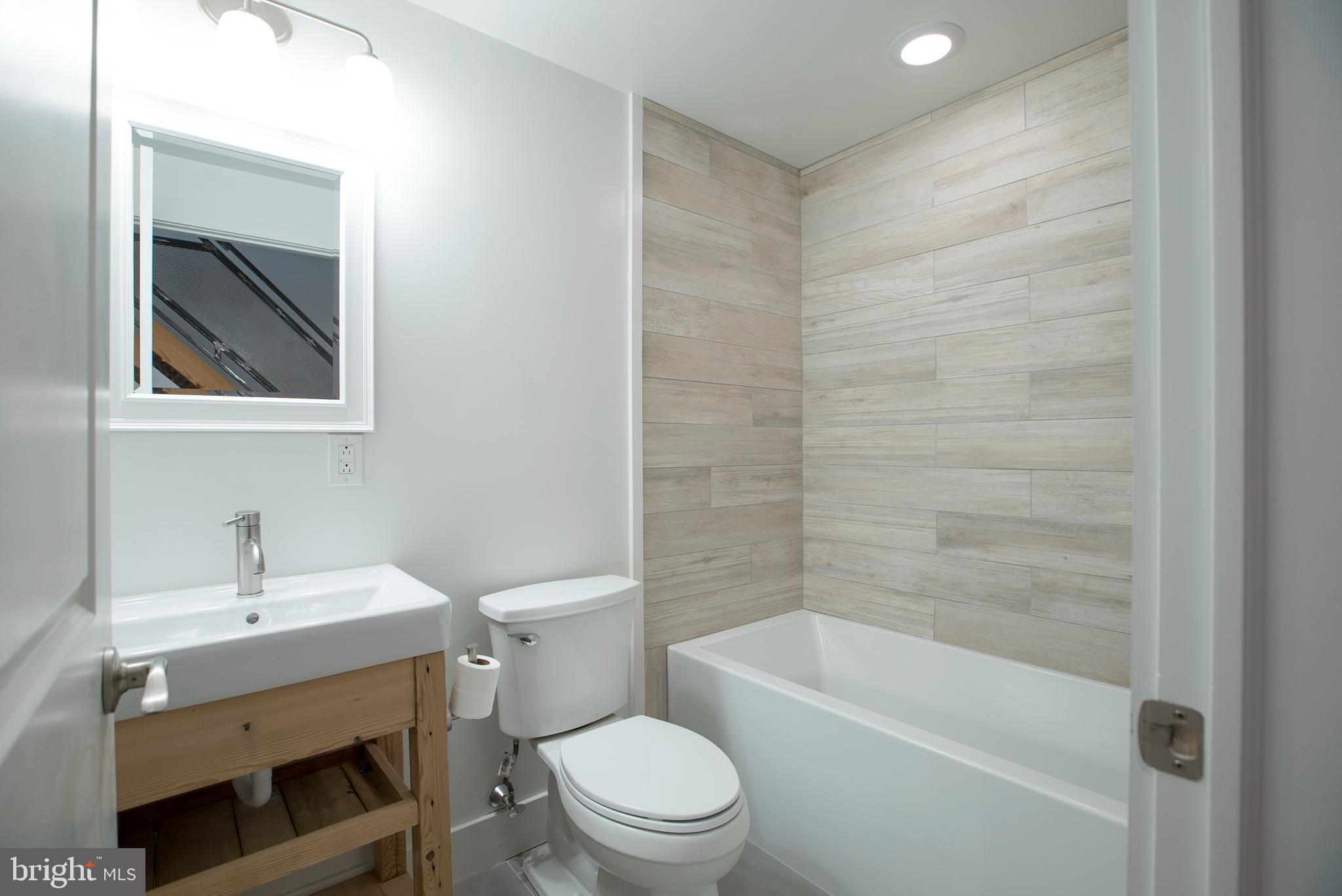 FRANCISVILLE - Residential