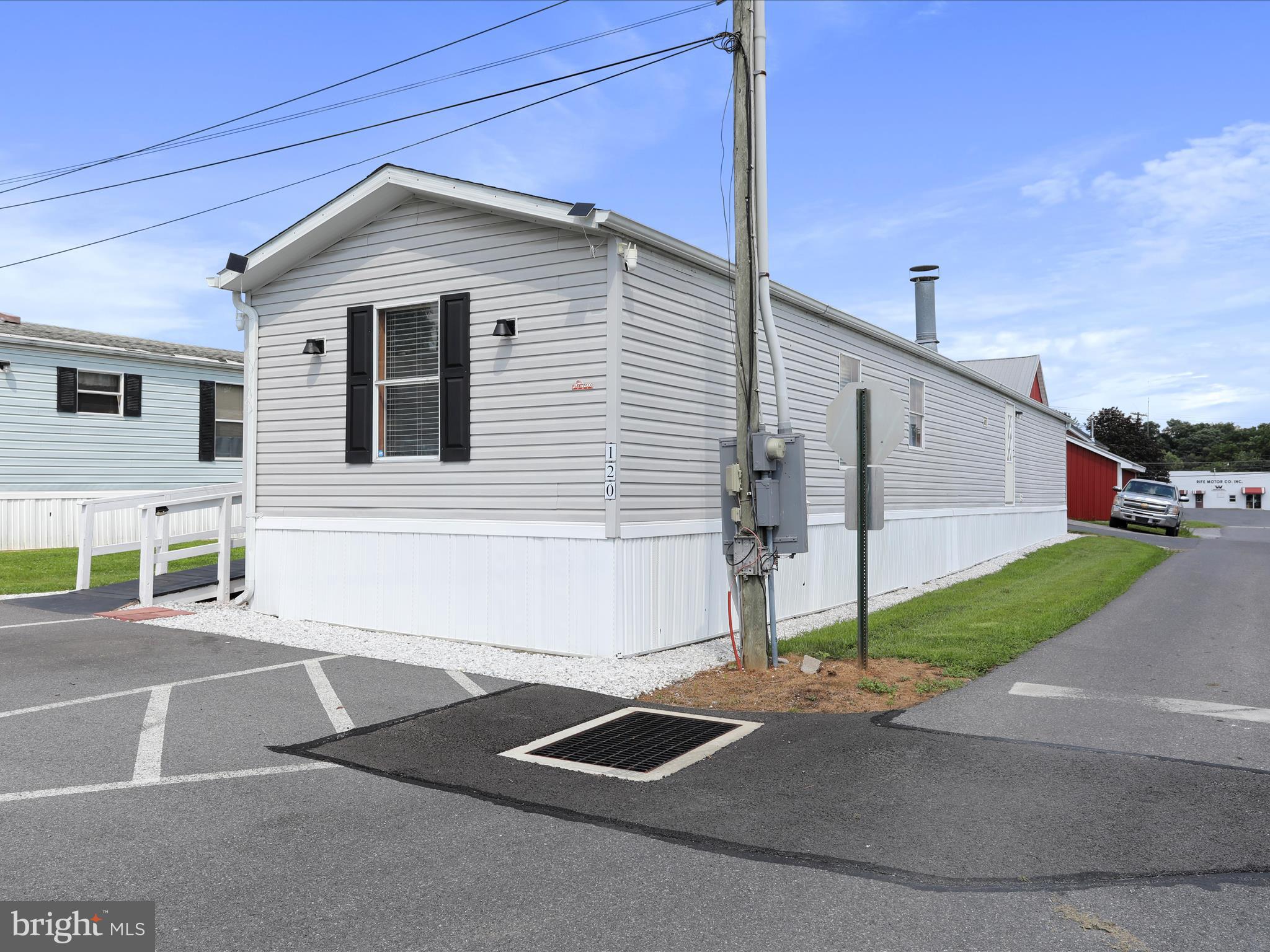 649 N FRANKLIN STREET LOT #120