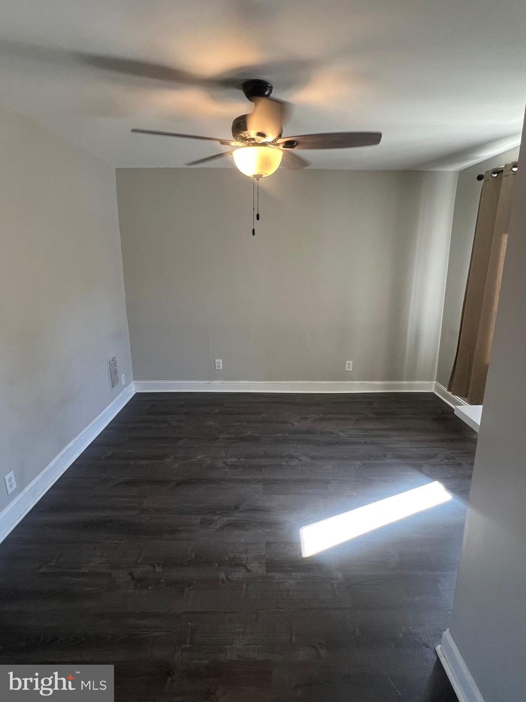 Photo of 42 Cedar Street, MARCUS HOOK, PA 19061 (MLS # PADE2101928)