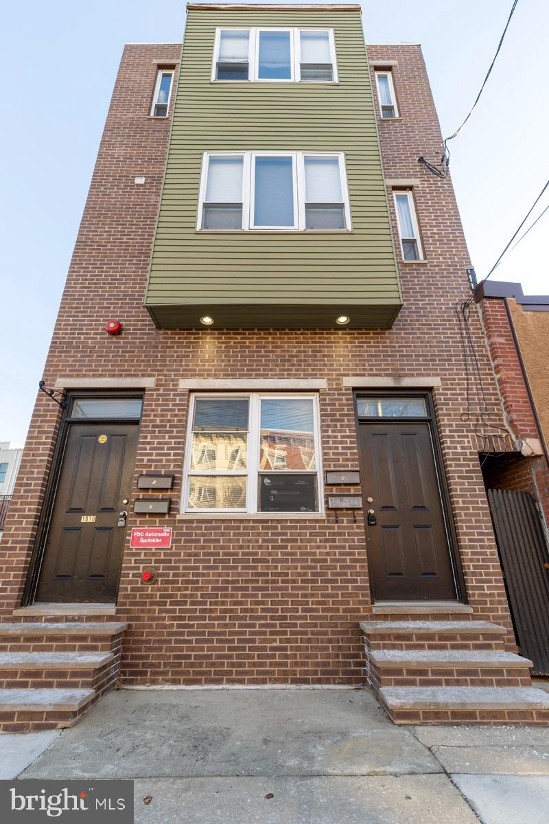 FAIRMOUNT - Residential Lease