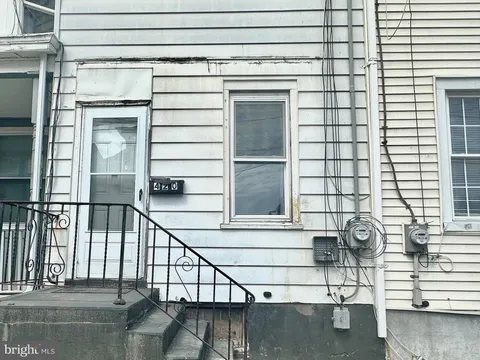 420 Liberty Street S, Trenton, NJ MLS: NJME2058036