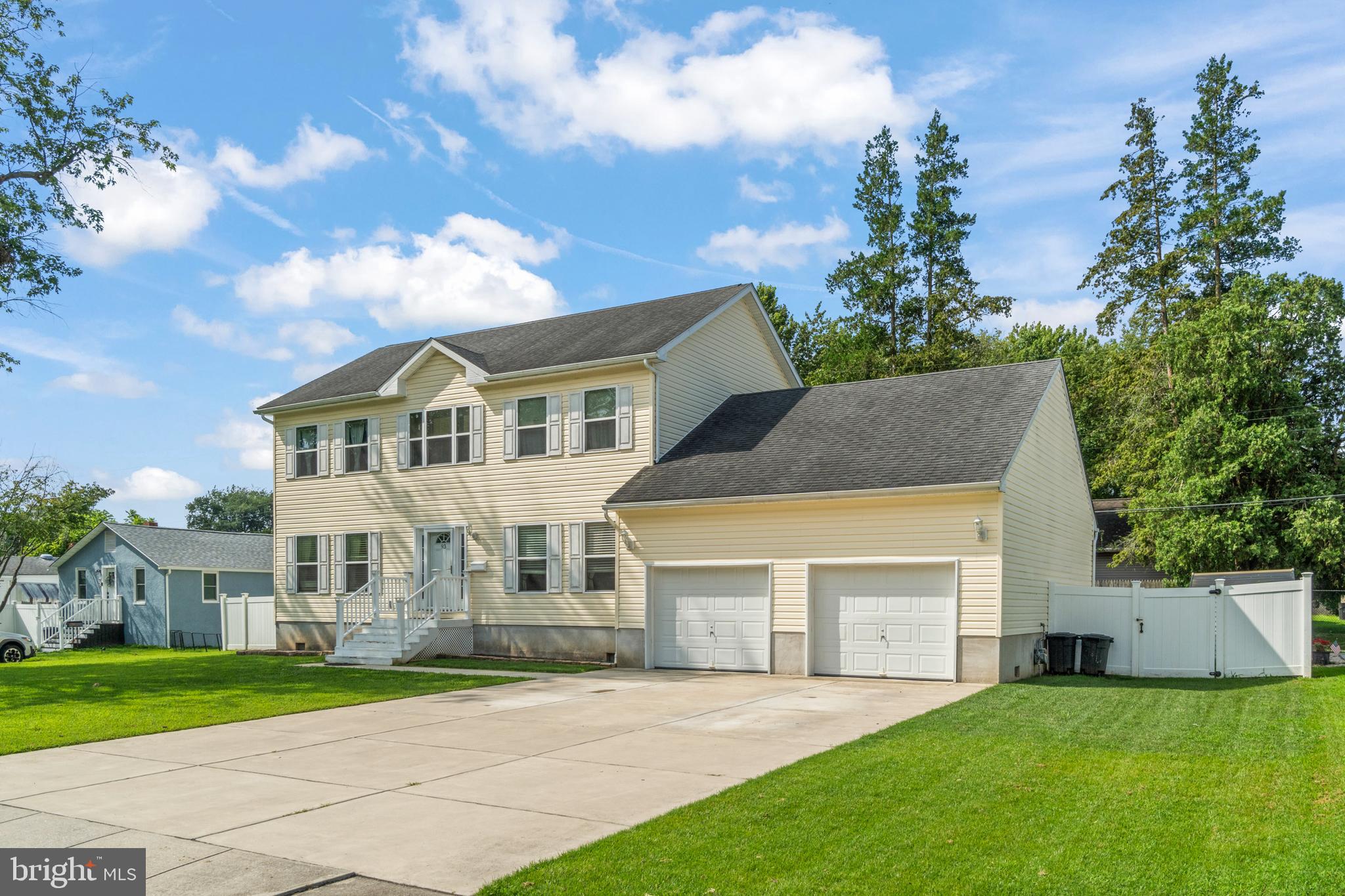 93 RIVER DRIVE AVENUE
