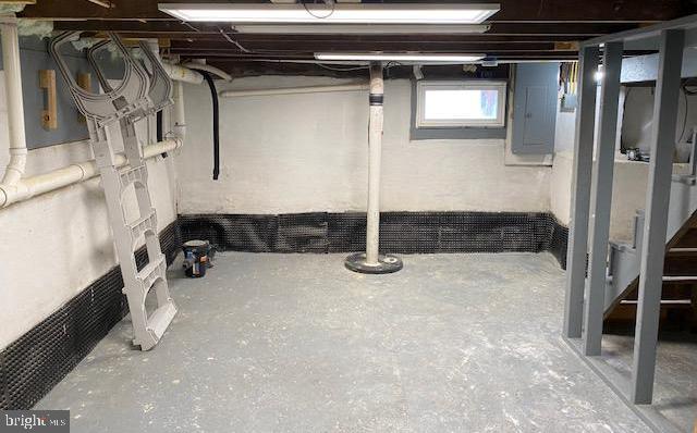 BACK RIVER HIGHLANDS - Residential