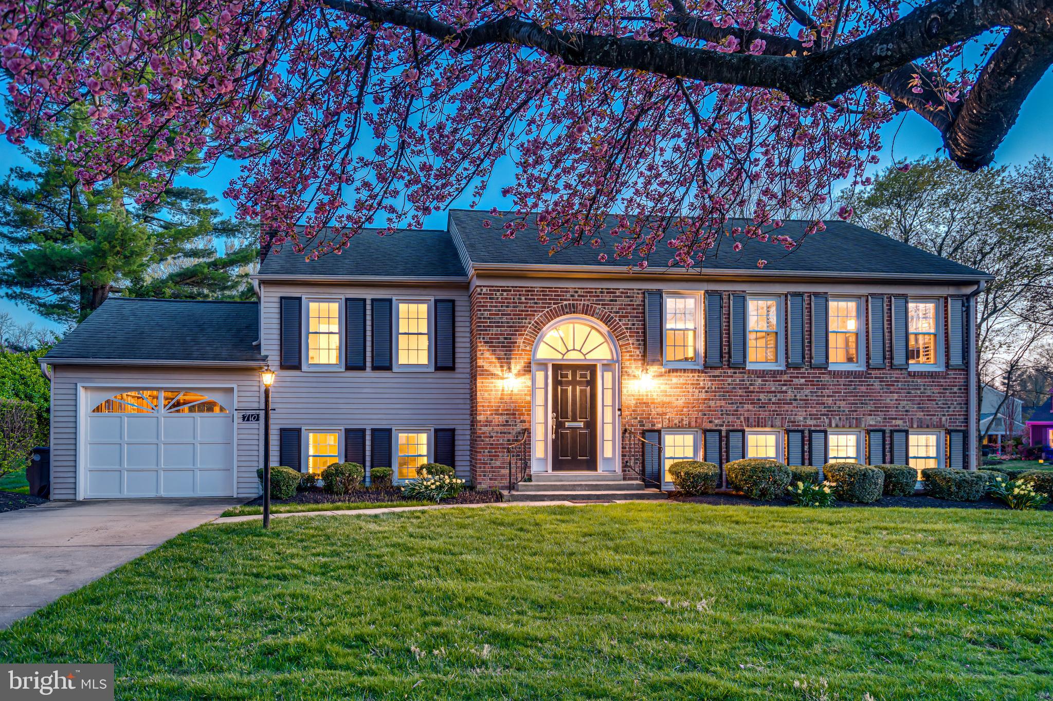 COLLEGE GARDENS - Residential