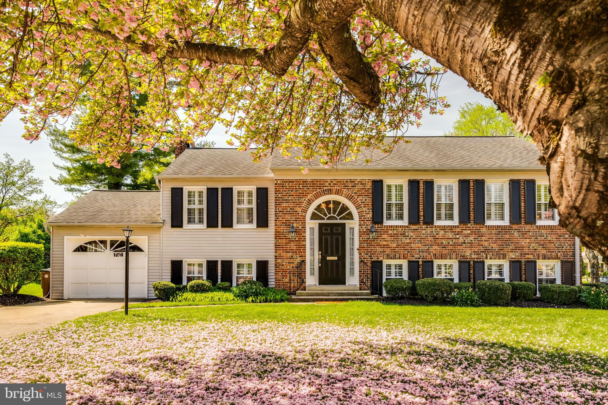 COLLEGE GARDENS - Residential