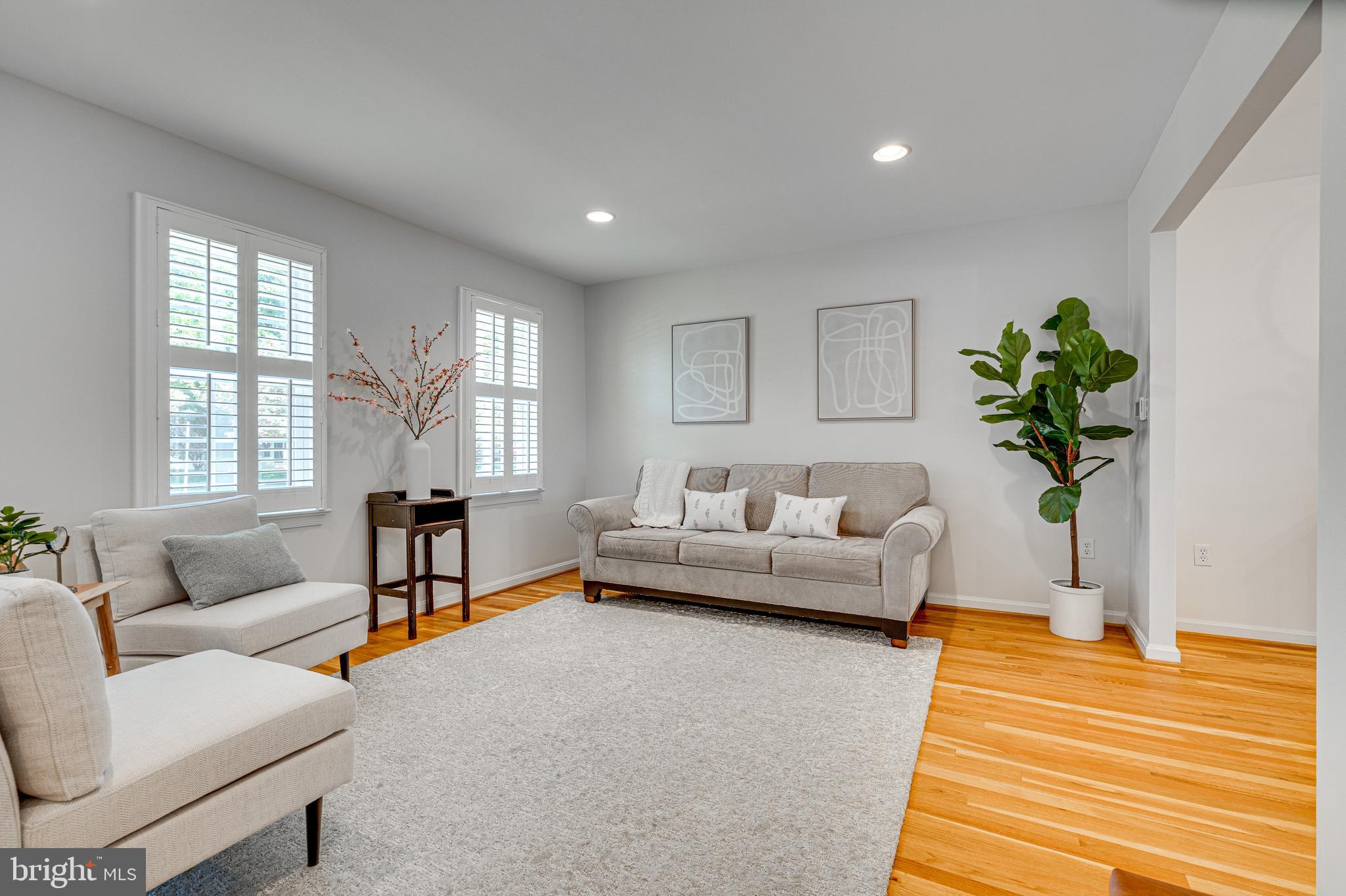 COLLEGE GARDENS - Residential