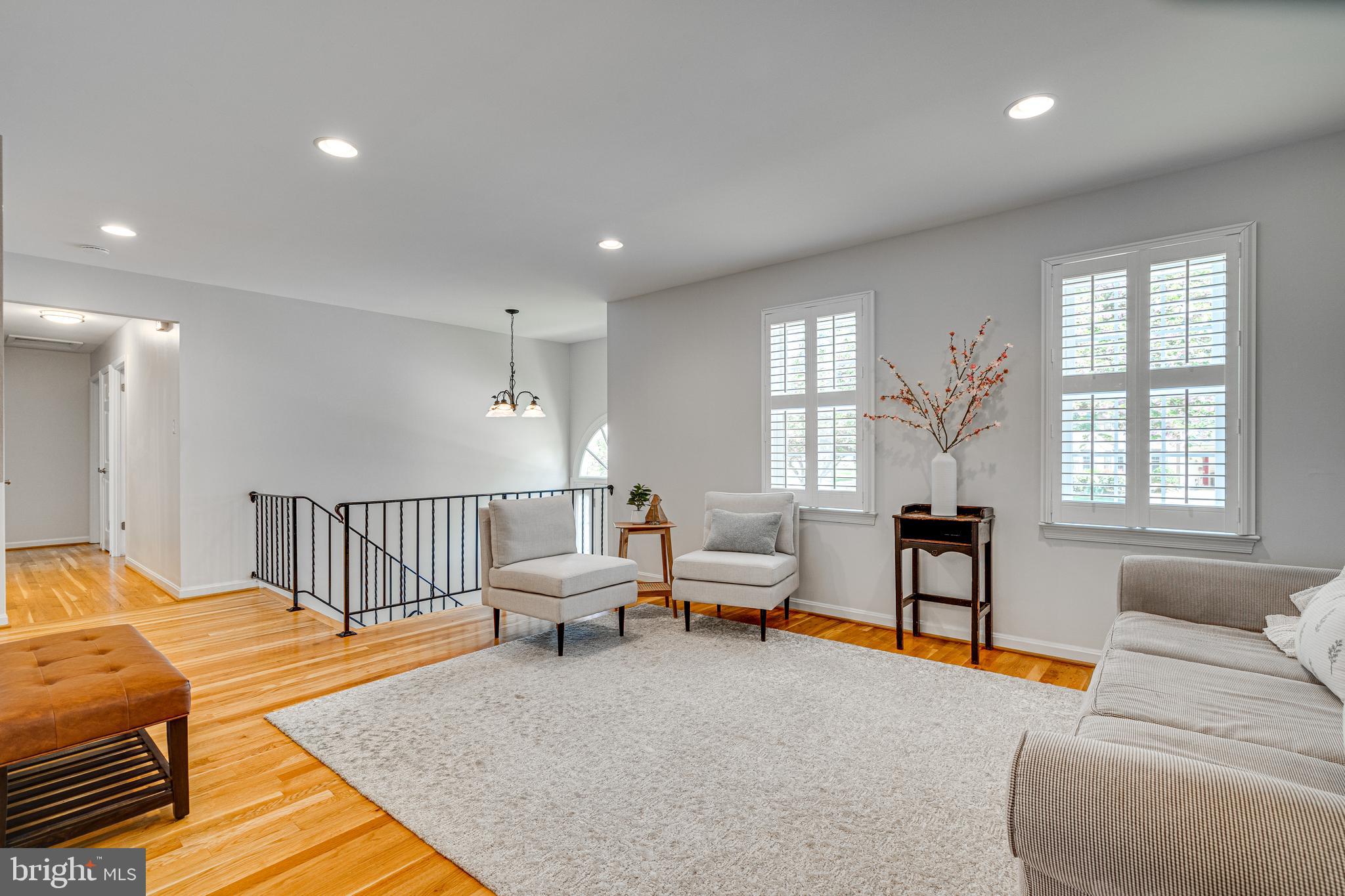 COLLEGE GARDENS - Residential