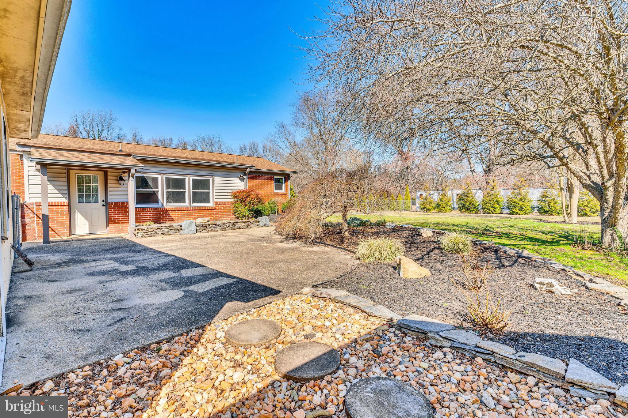 NONE  NO HOA - Residential