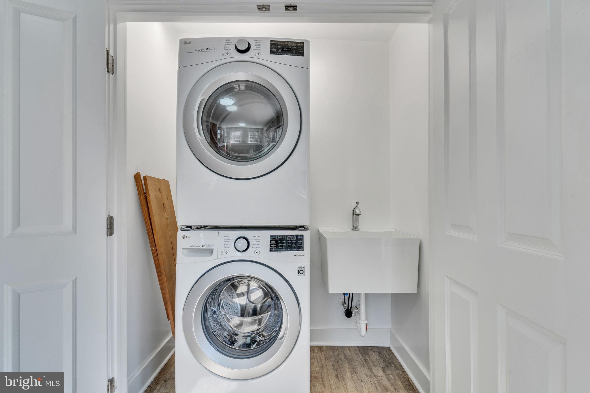 NONE  NO HOA - Residential