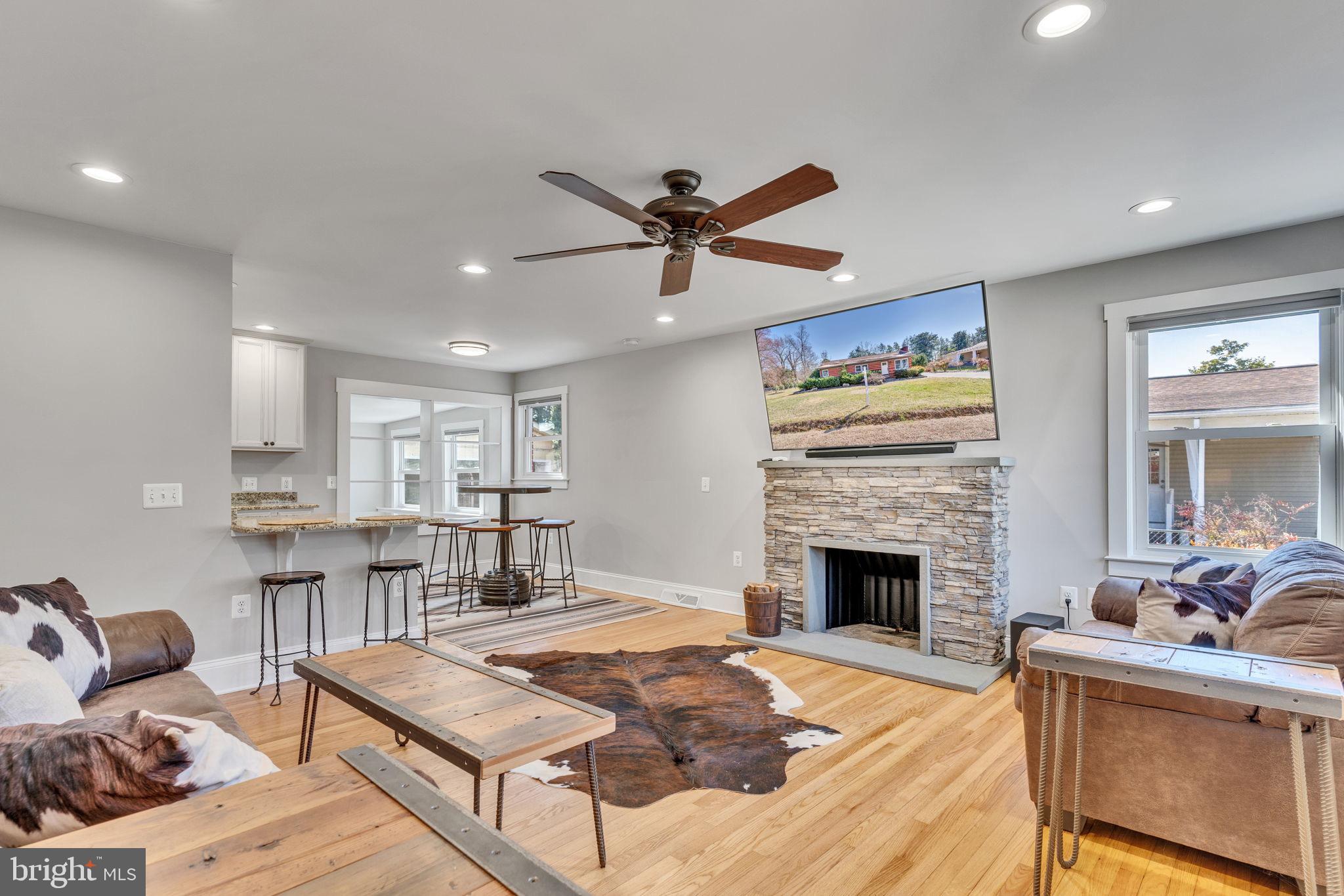 NONE  NO HOA - Residential