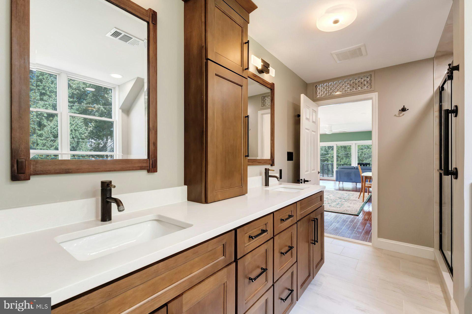 BEACON HILL - Residential