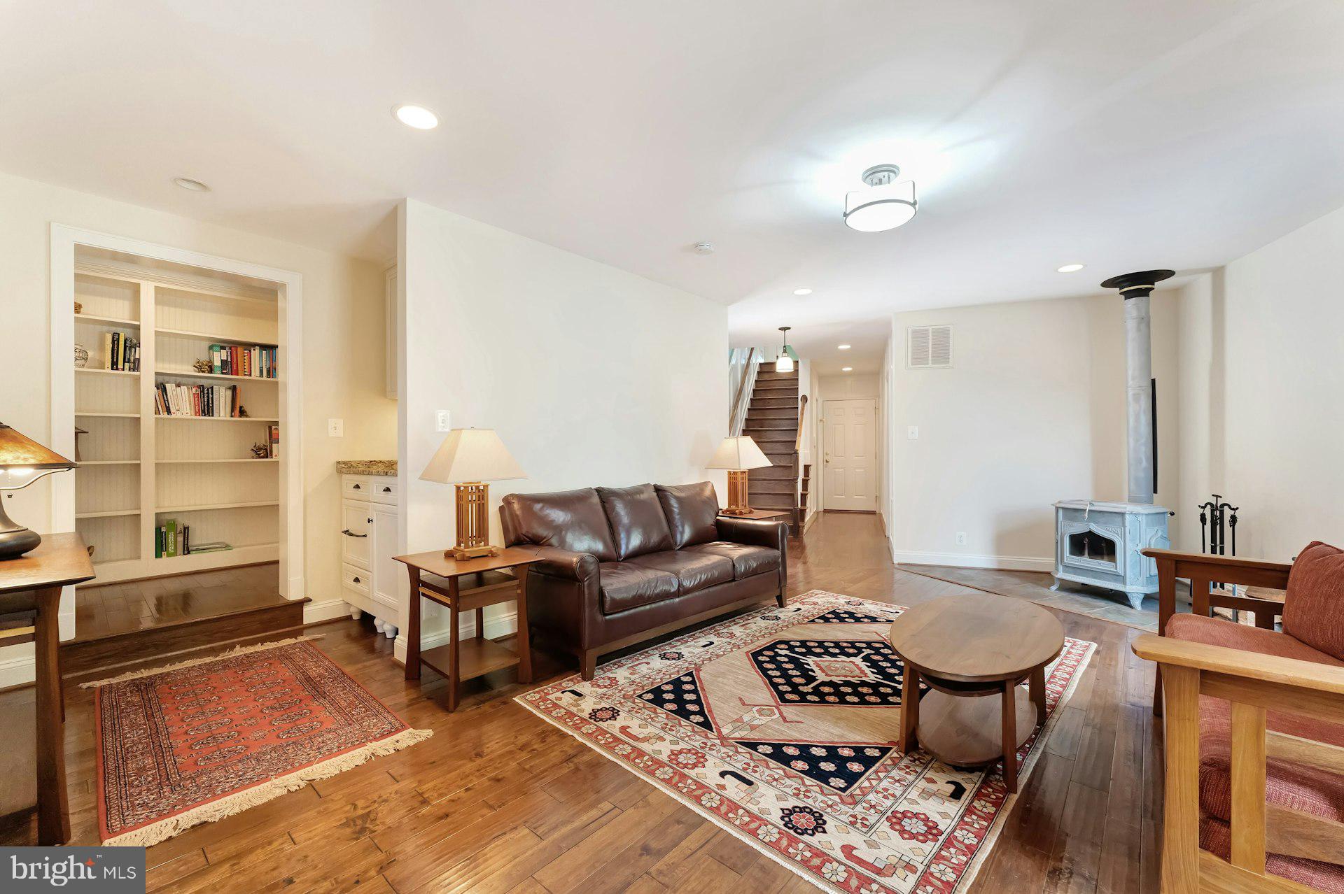 BEACON HILL - Residential