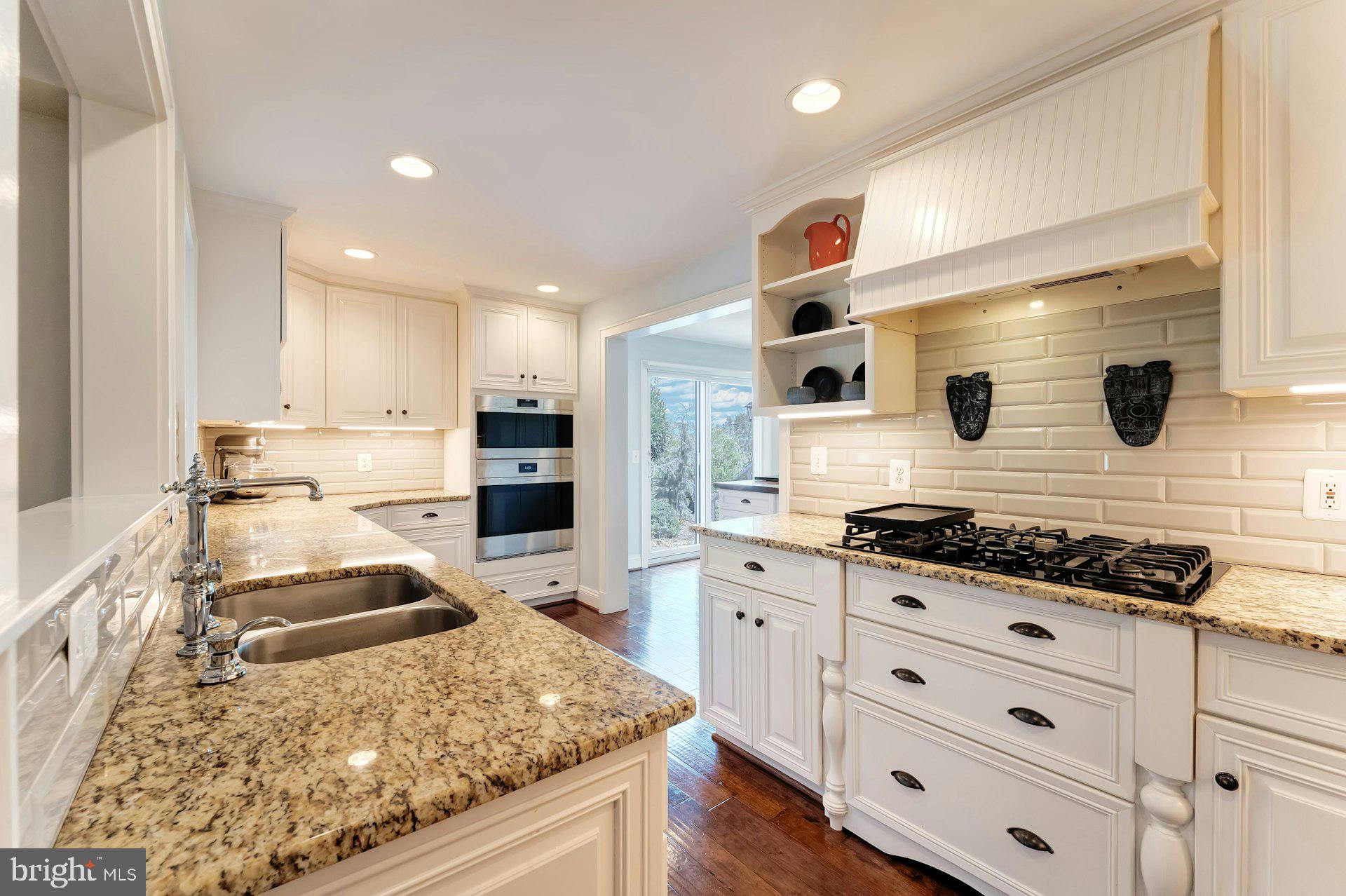 BEACON HILL - Residential