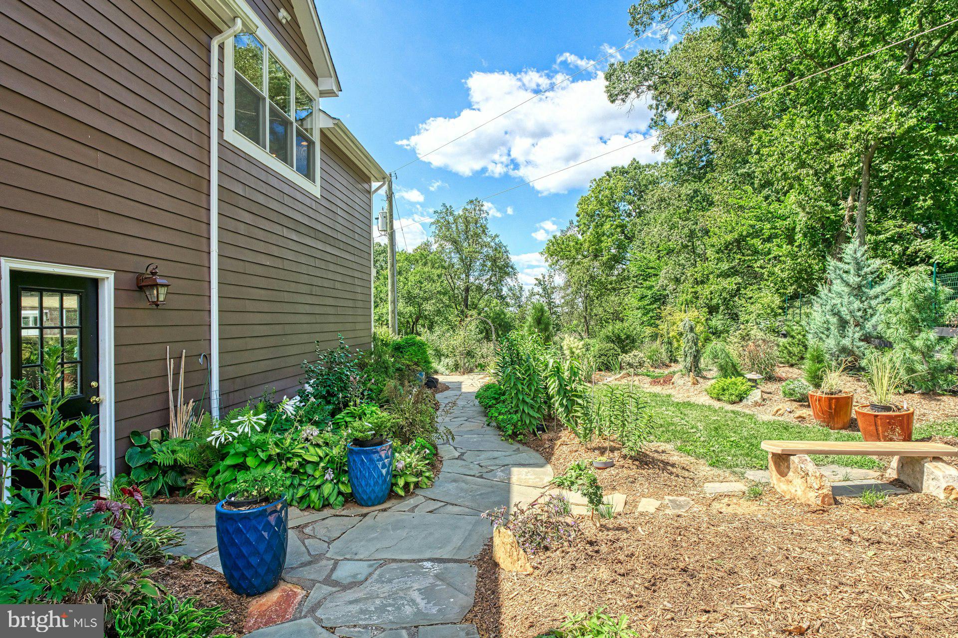 BEACON HILL - Residential