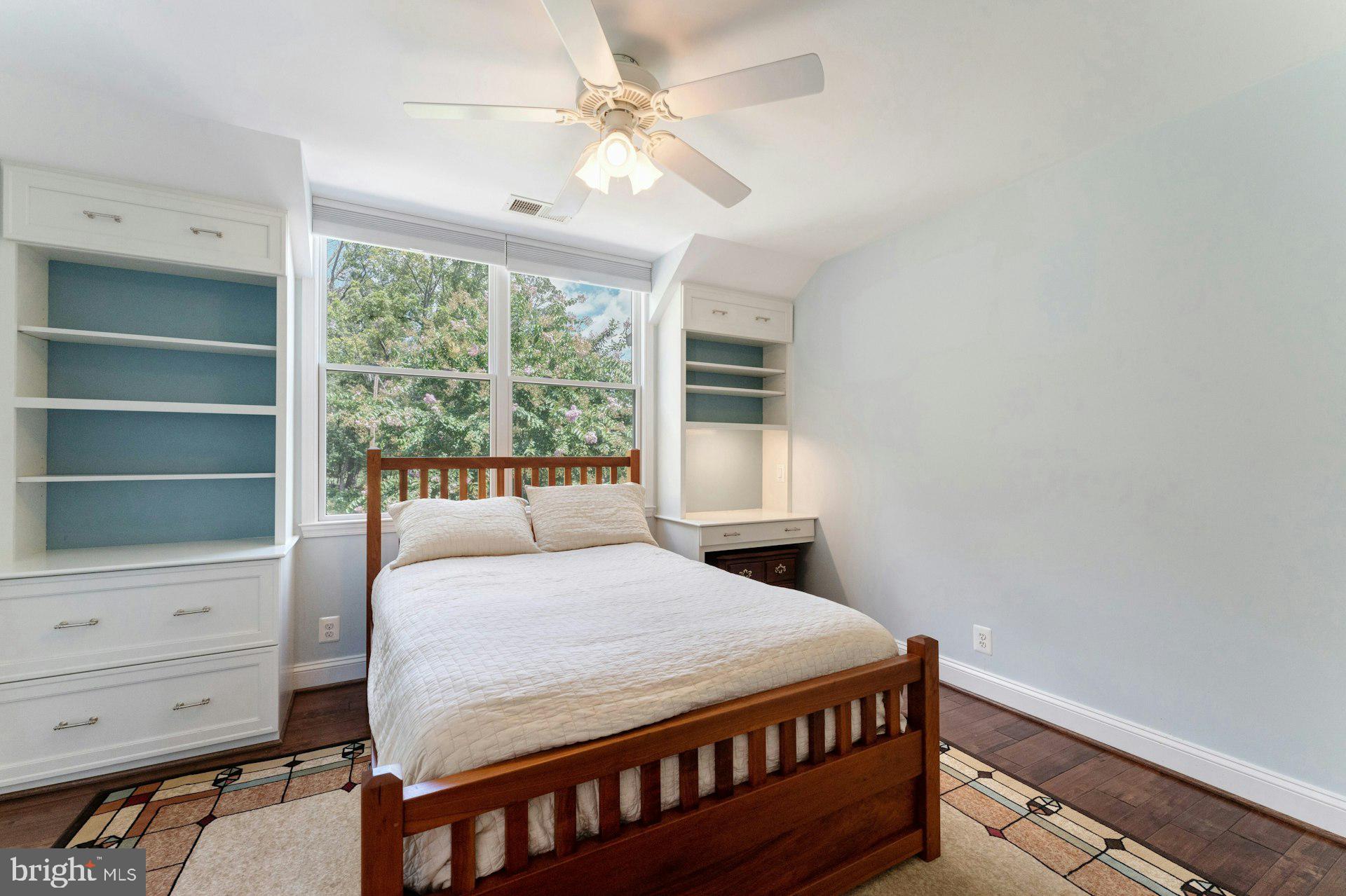 BEACON HILL - Residential