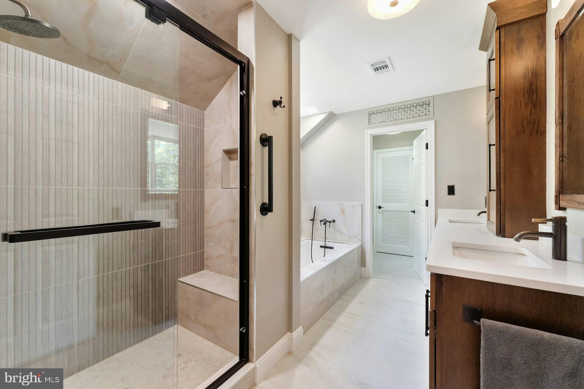 BEACON HILL - Residential