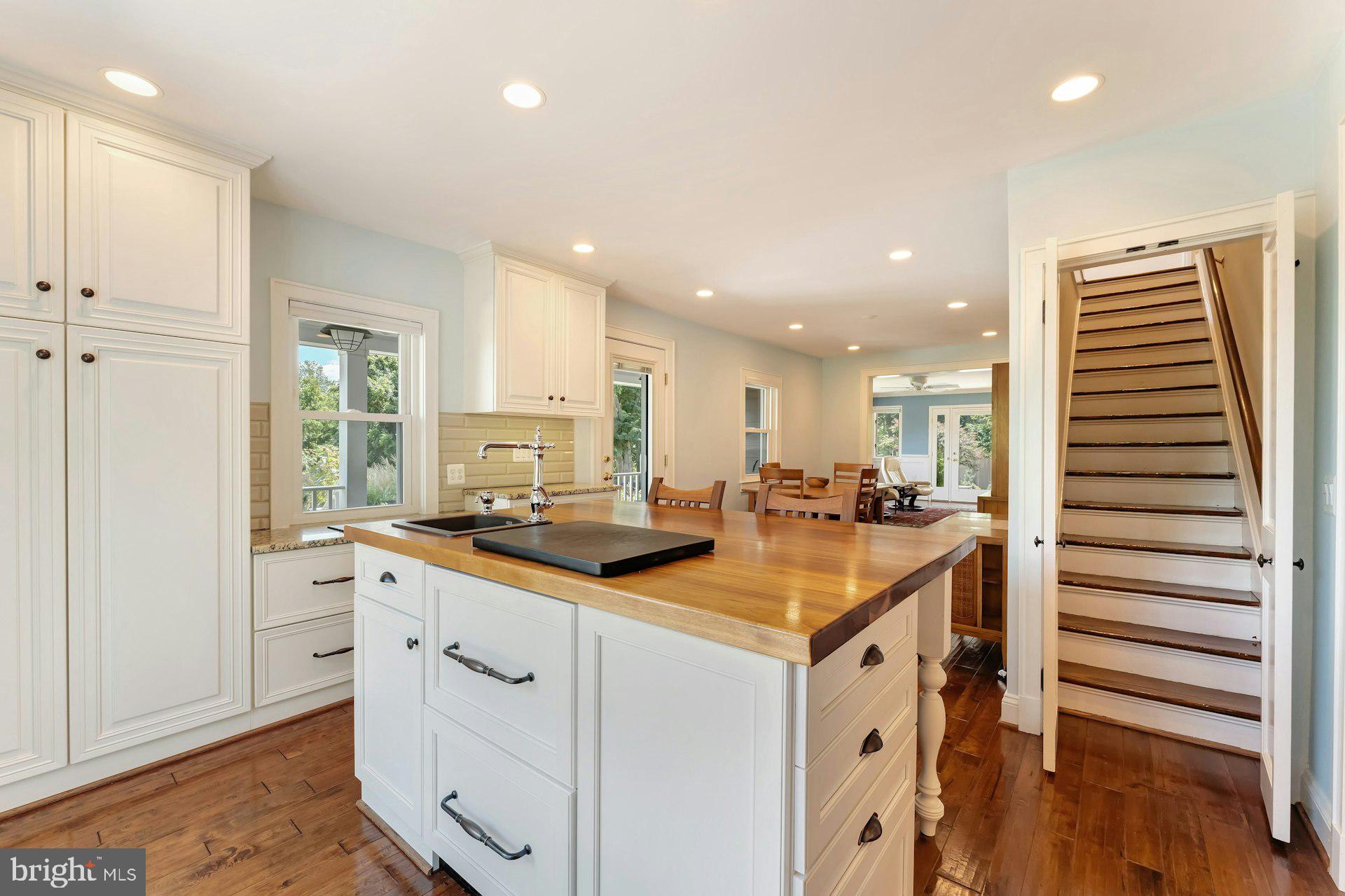 BEACON HILL - Residential