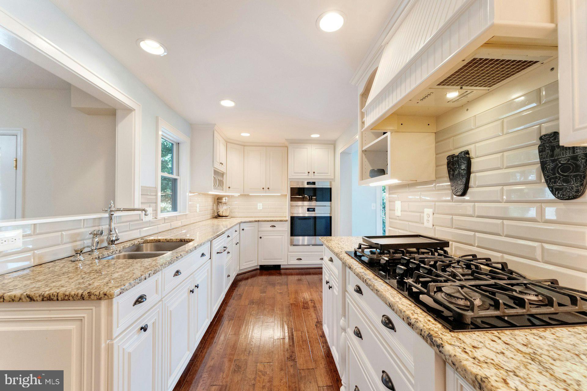 BEACON HILL - Residential