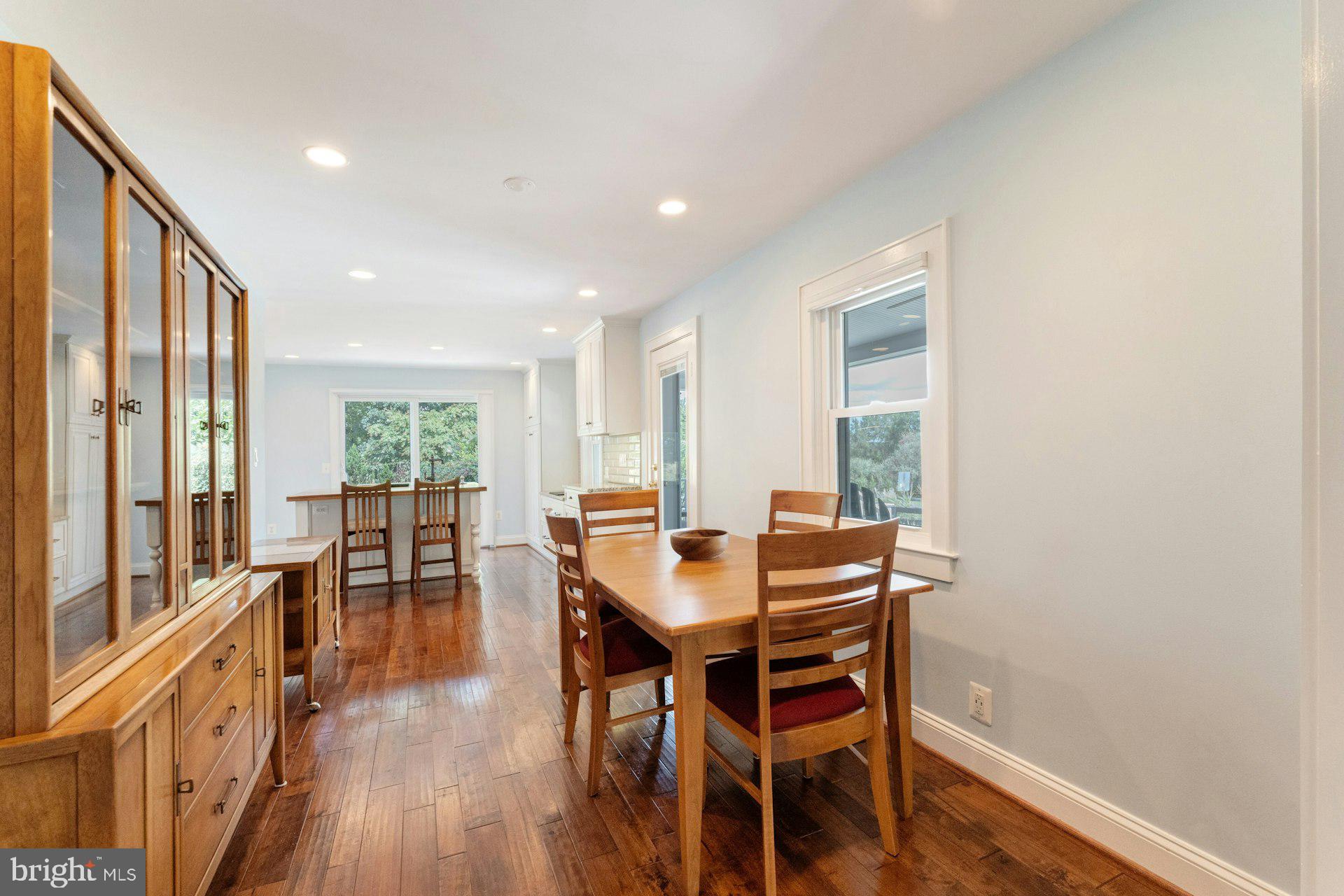 BEACON HILL - Residential