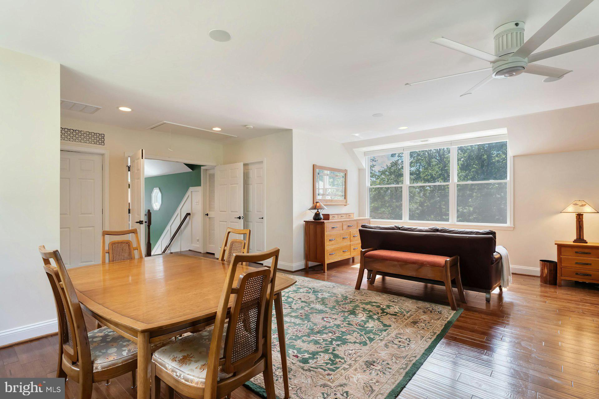 BEACON HILL - Residential