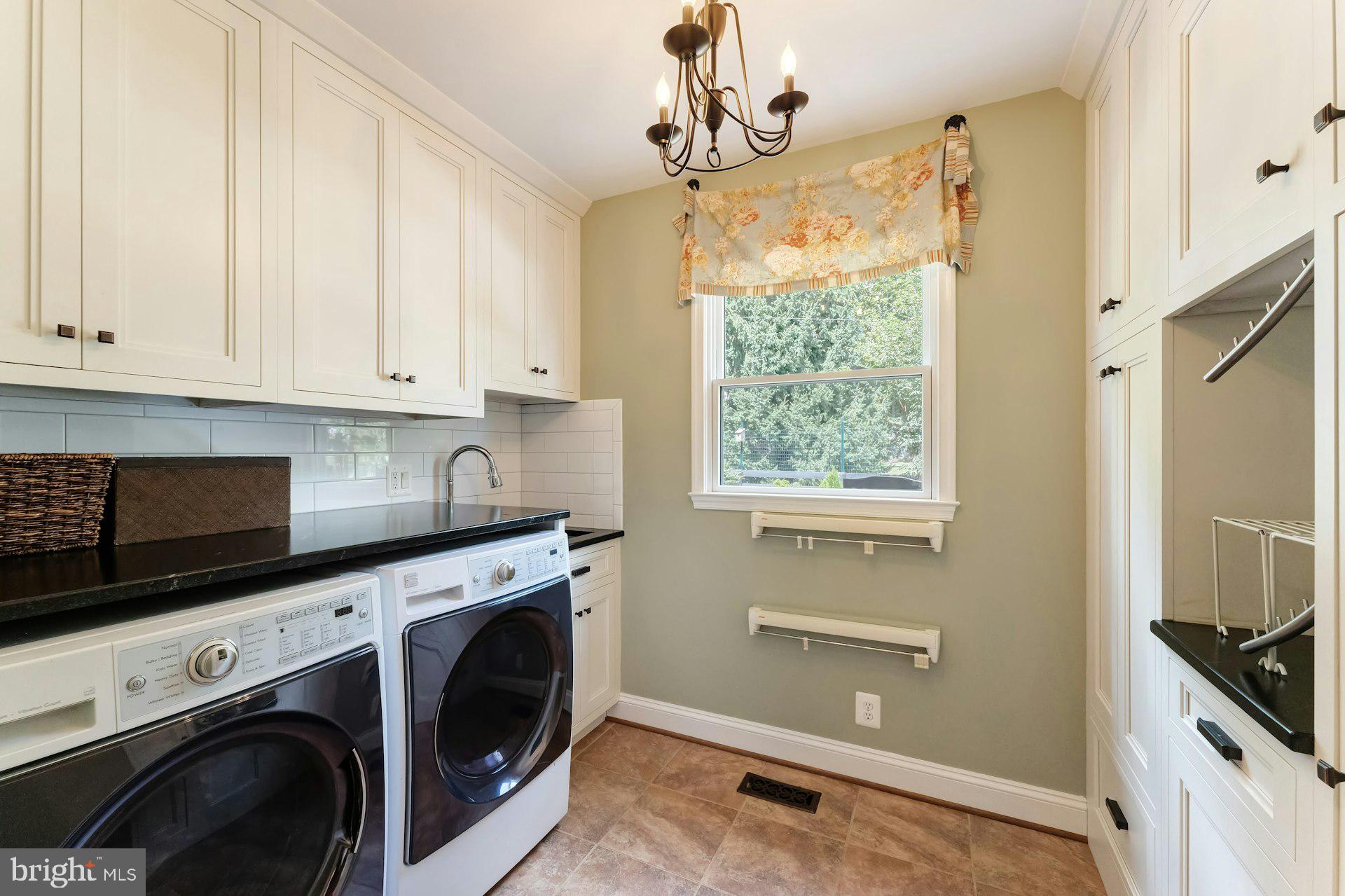 BEACON HILL - Residential