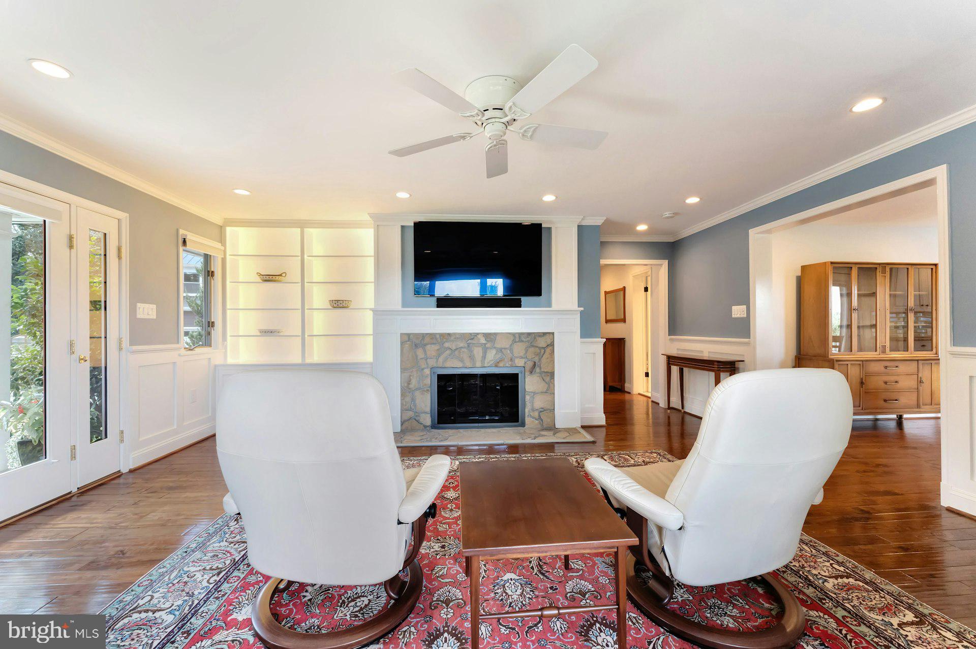 BEACON HILL - Residential