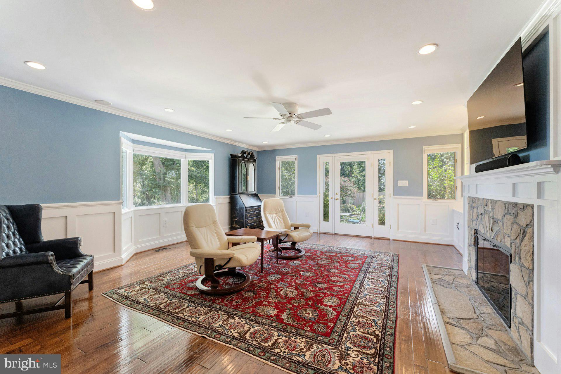 BEACON HILL - Residential