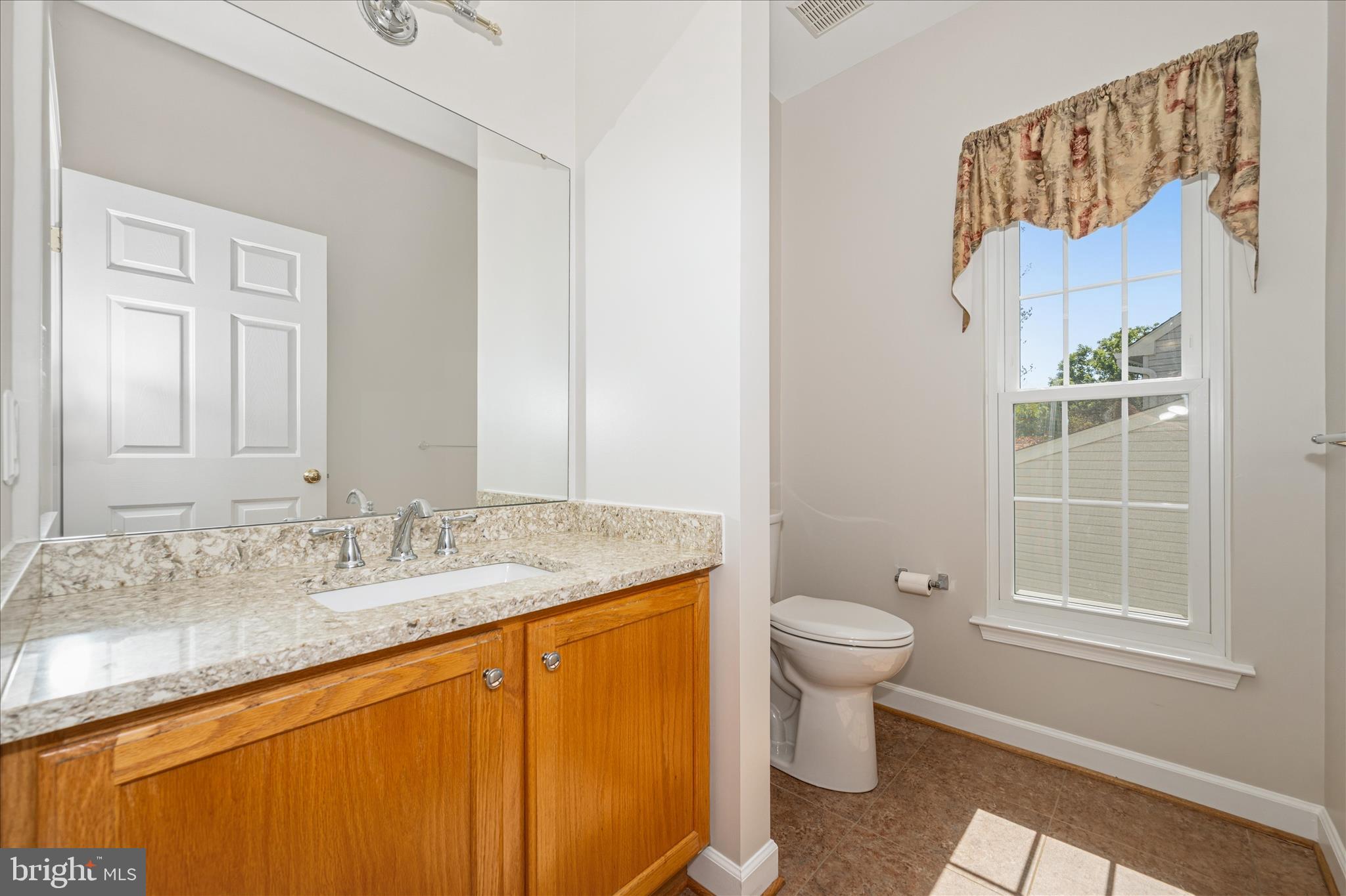 MANOR OAKS - Residential