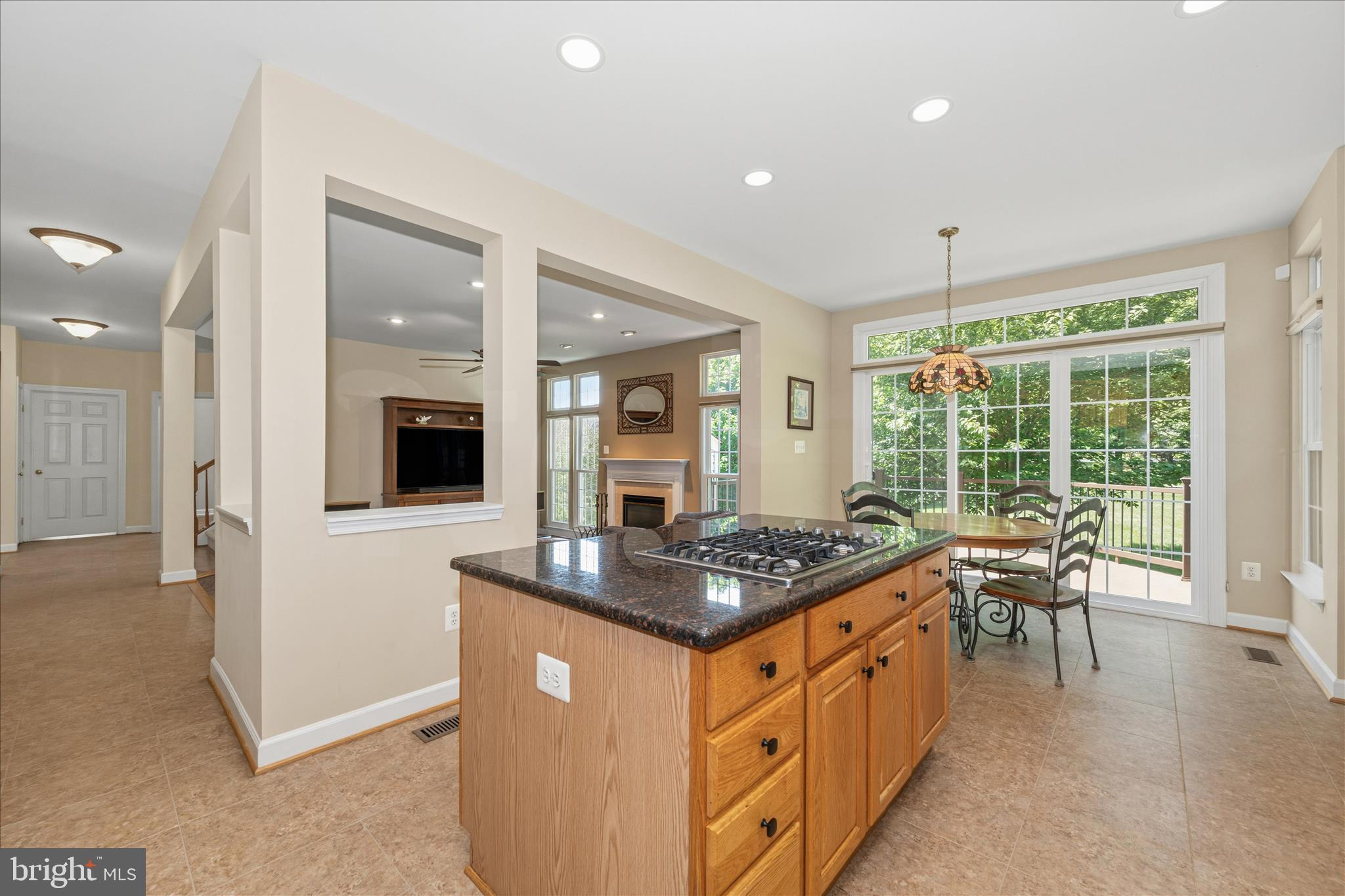 MANOR OAKS - Residential