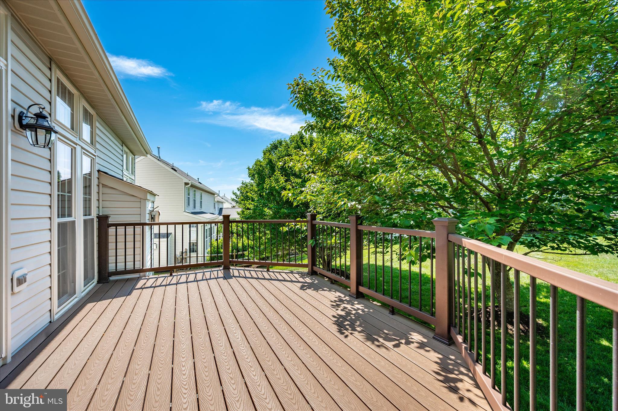 MANOR OAKS - Residential
