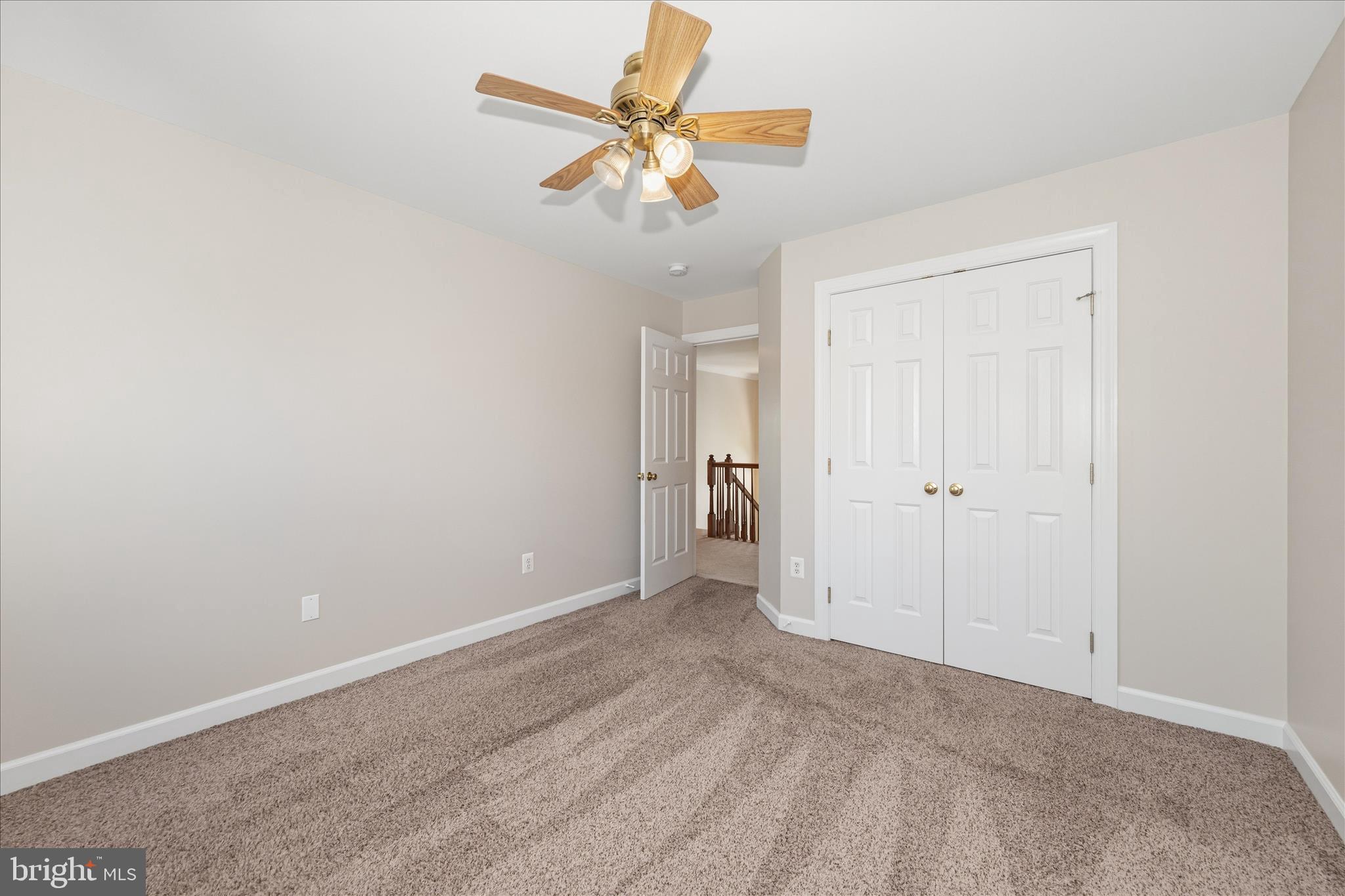 MANOR OAKS - Residential