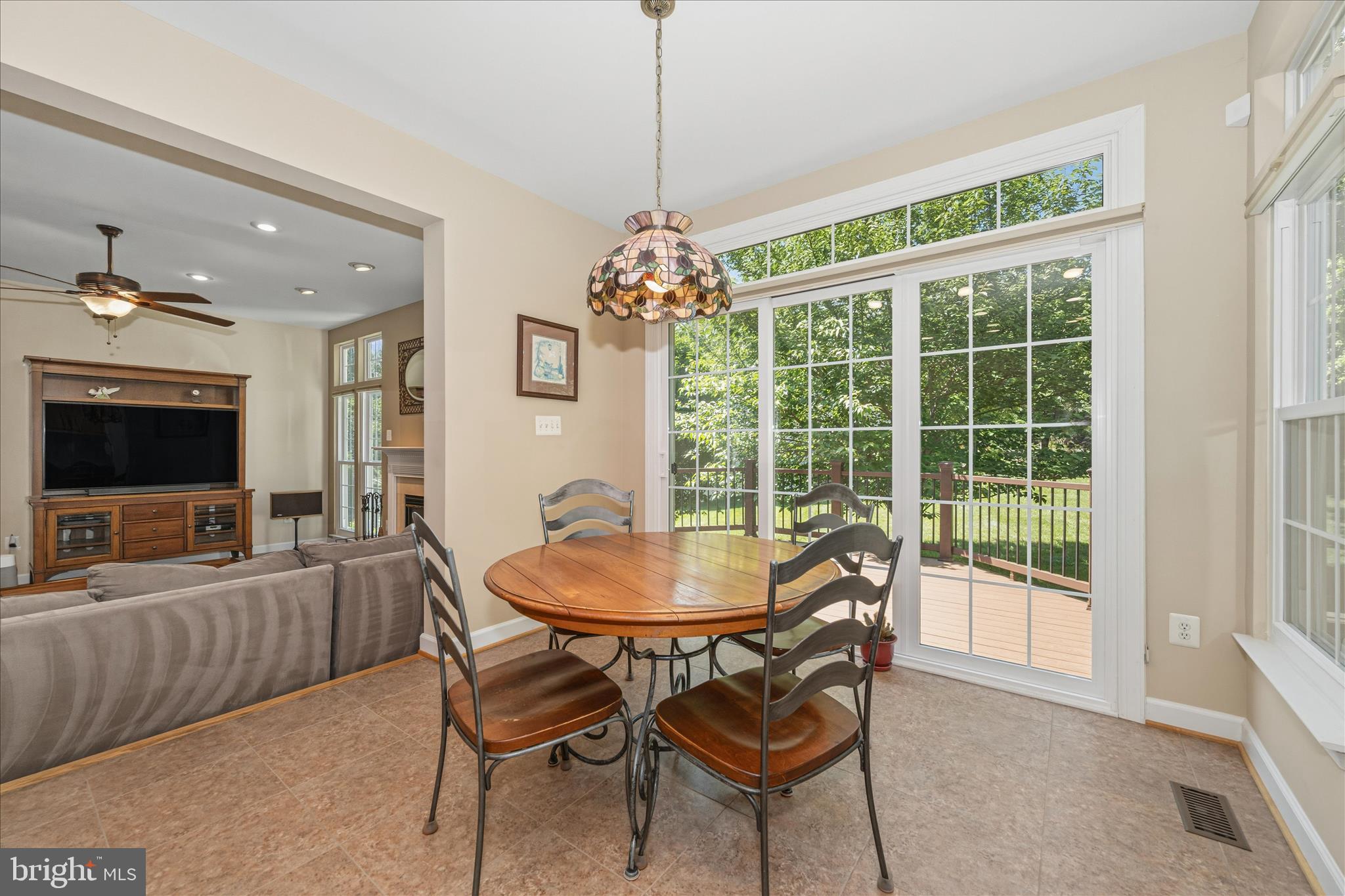 MANOR OAKS - Residential