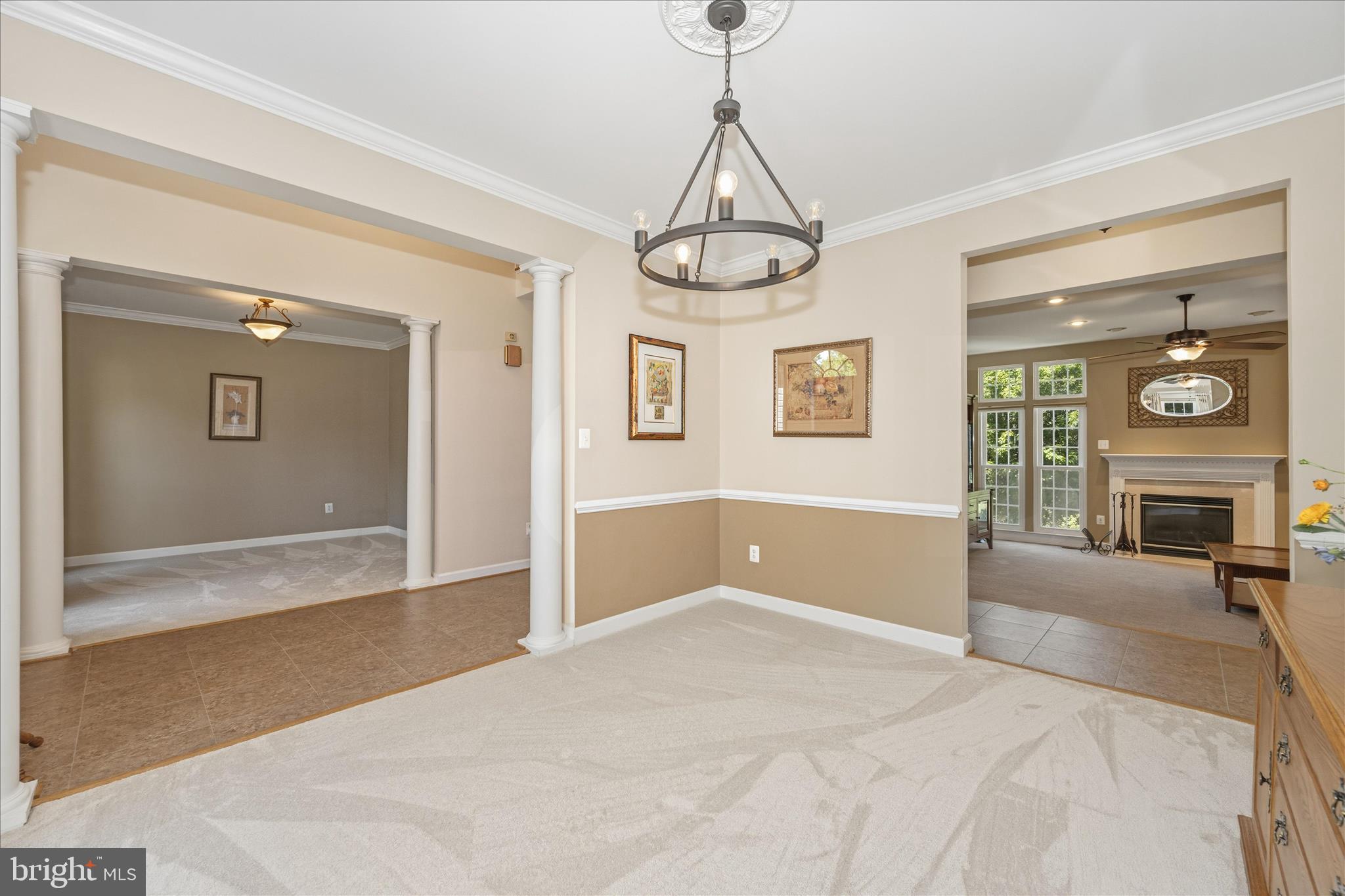 MANOR OAKS - Residential
