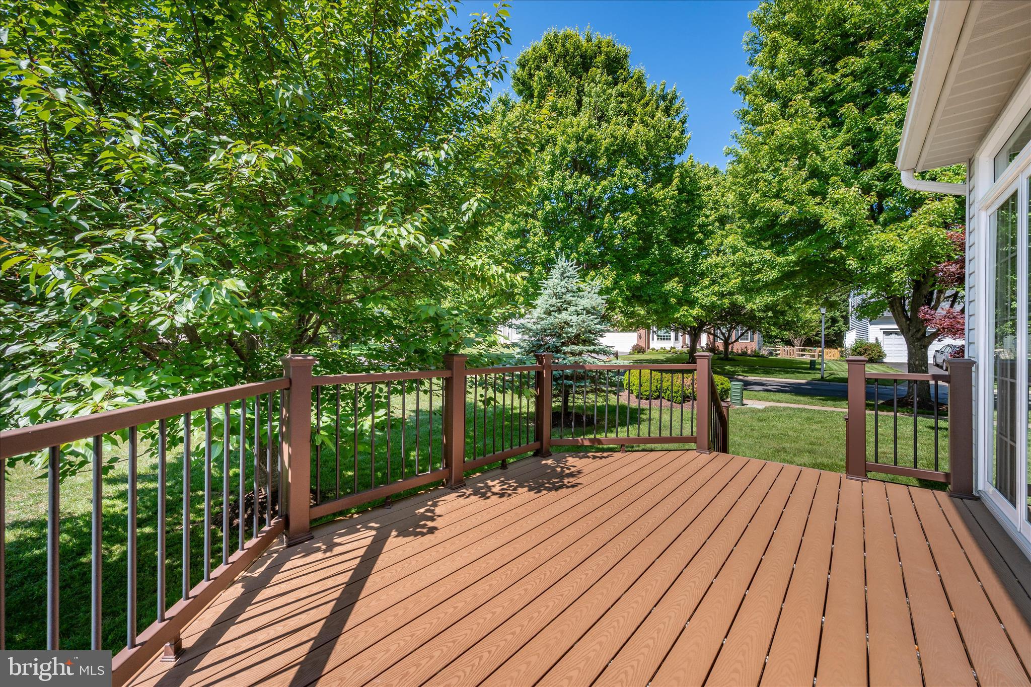 MANOR OAKS - Residential