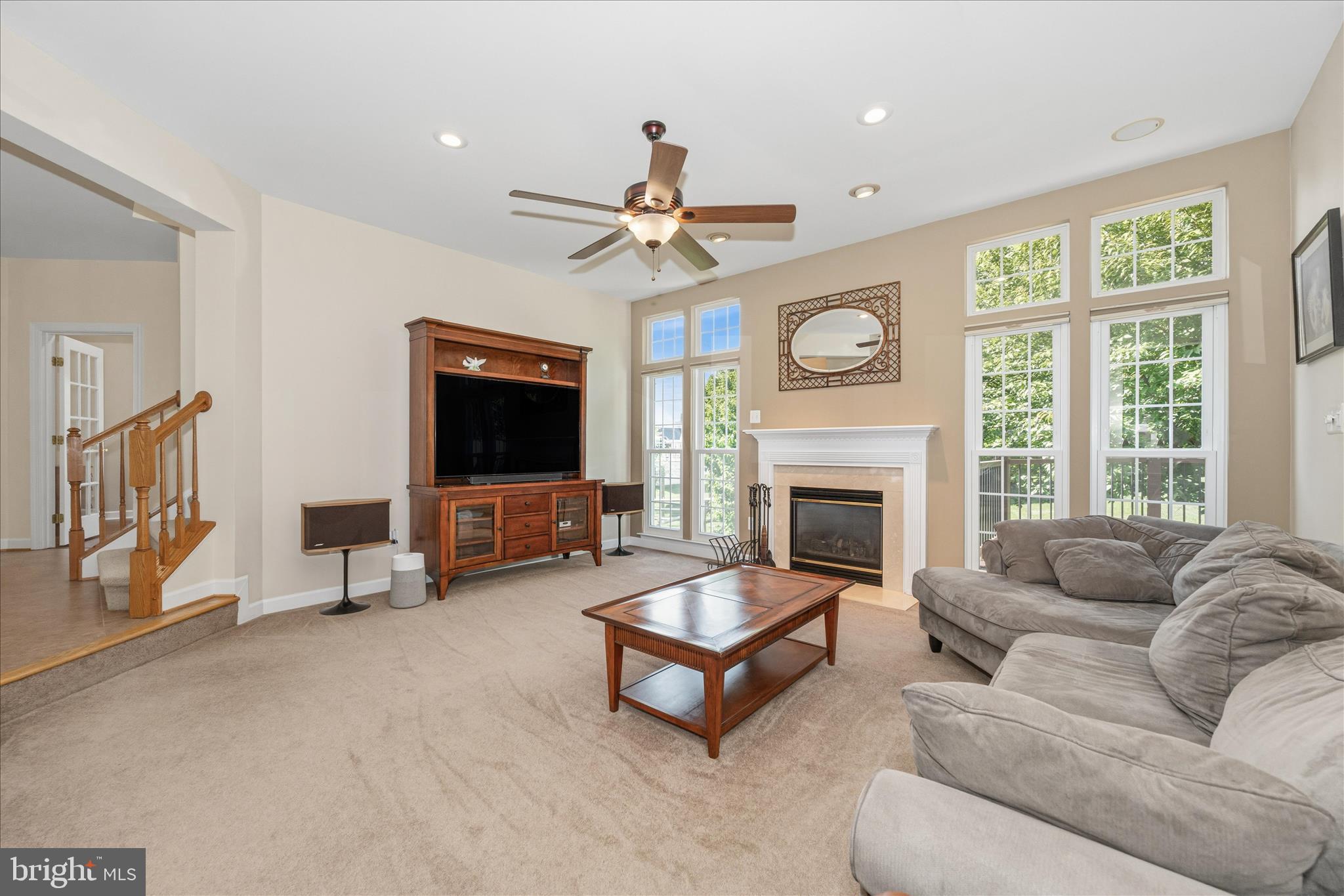 MANOR OAKS - Residential
