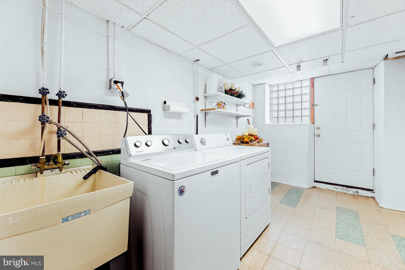 BELLS CORNER - Residential