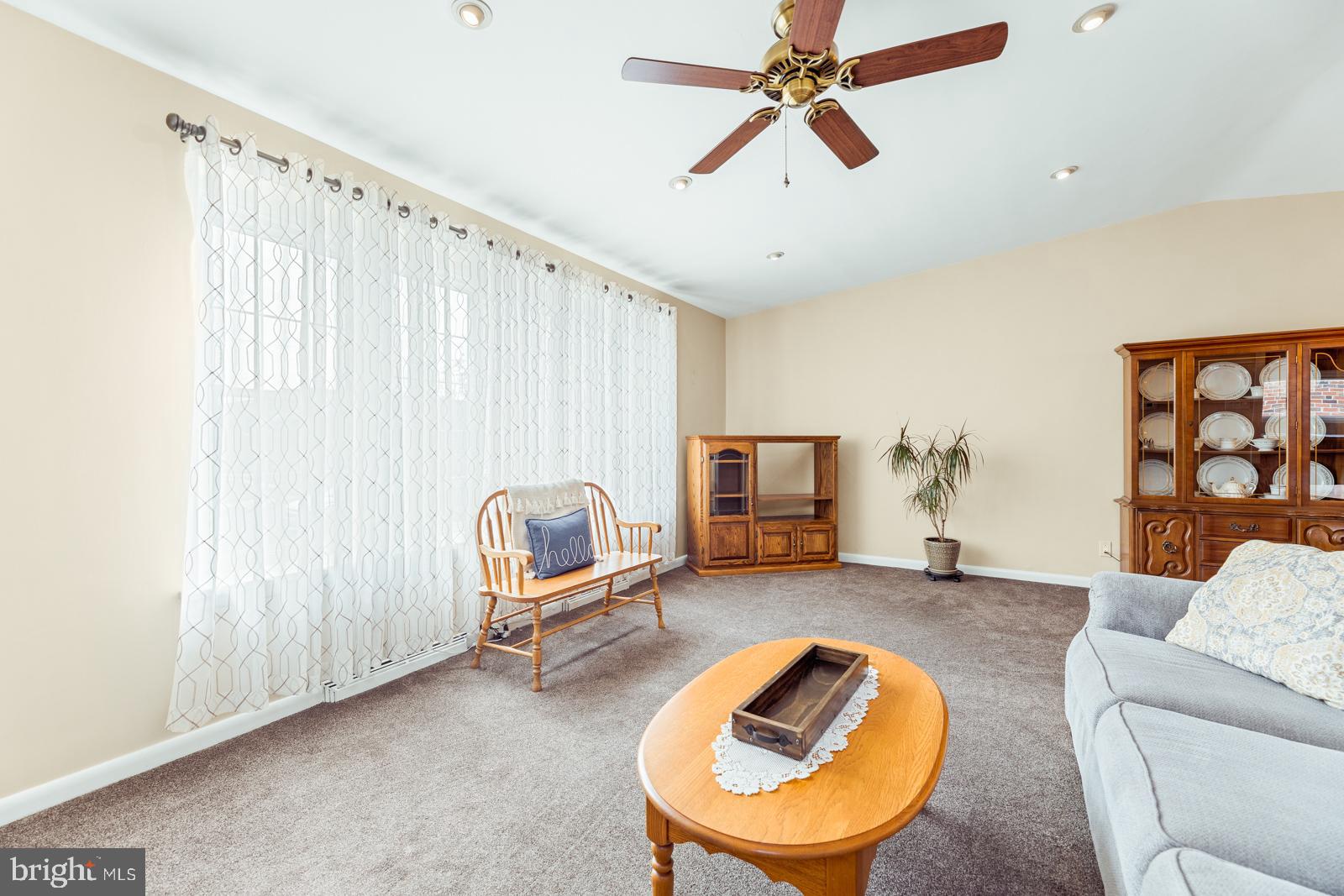 BELLS CORNER - Residential