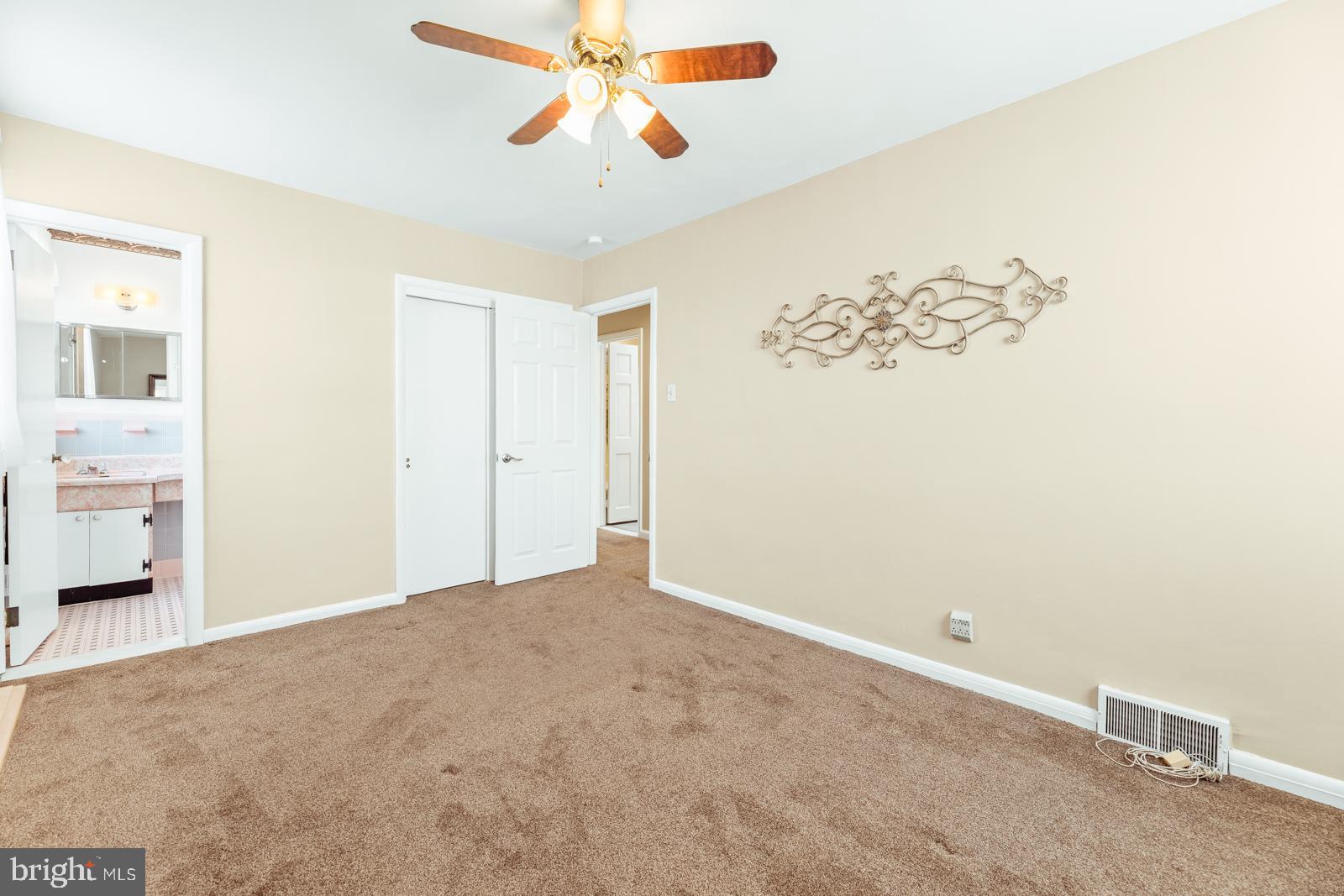 BELLS CORNER - Residential