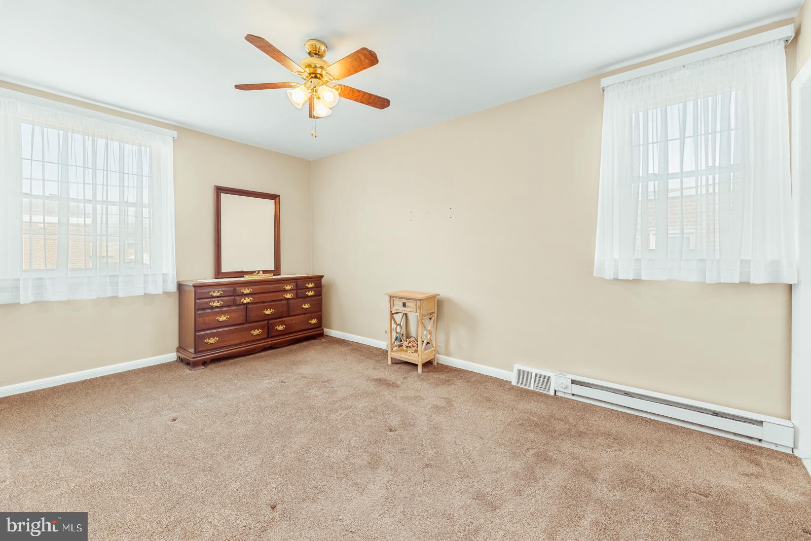 BELLS CORNER - Residential